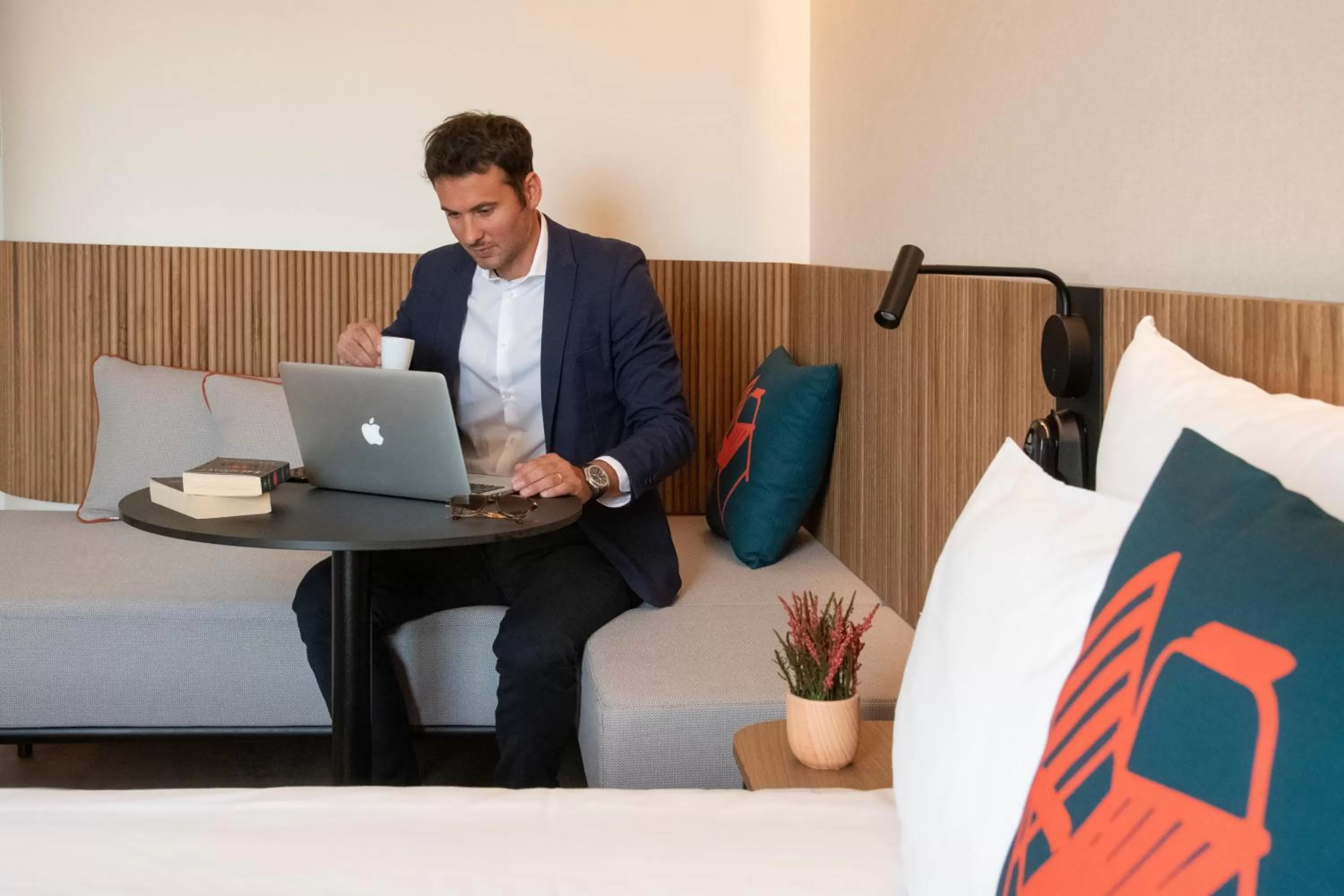 Superior Queen Room with Sofa in Novotel Nice Arenas Aeroport