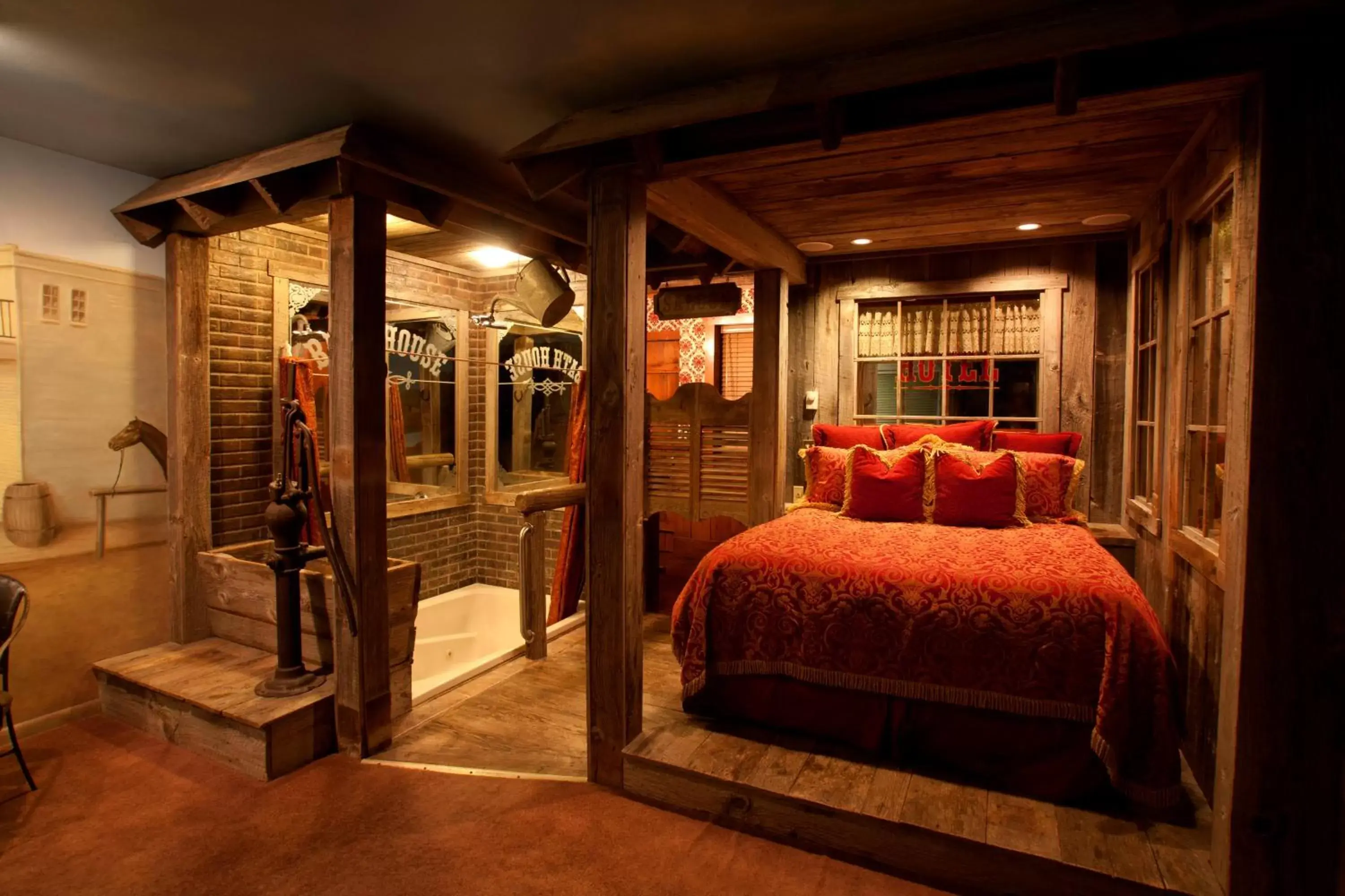 Black Swan Inn Luxurious Theme Rooms