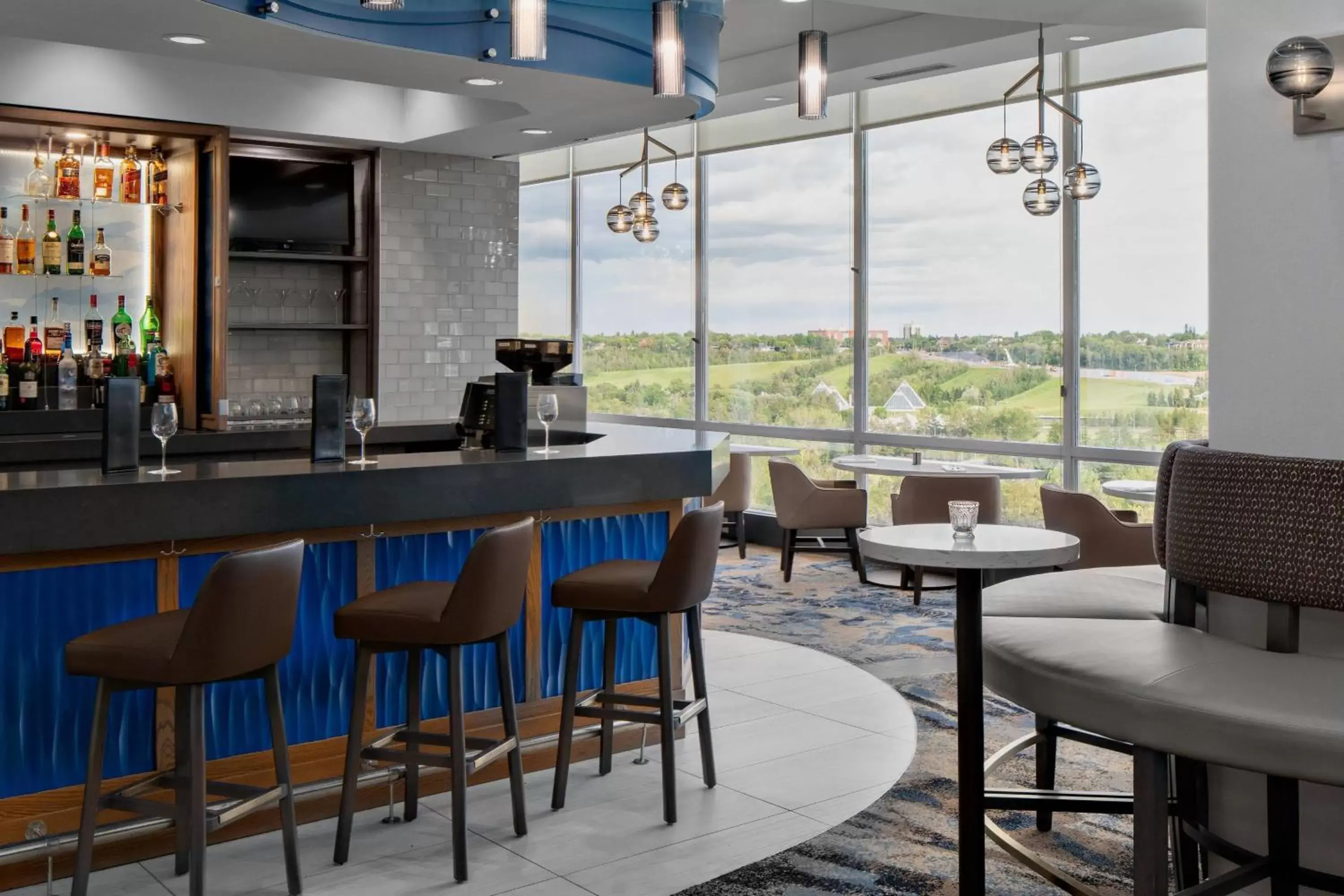 Restaurant/places to eat, Lounge/Bar in Courtyard by Marriott Edmonton Downtown