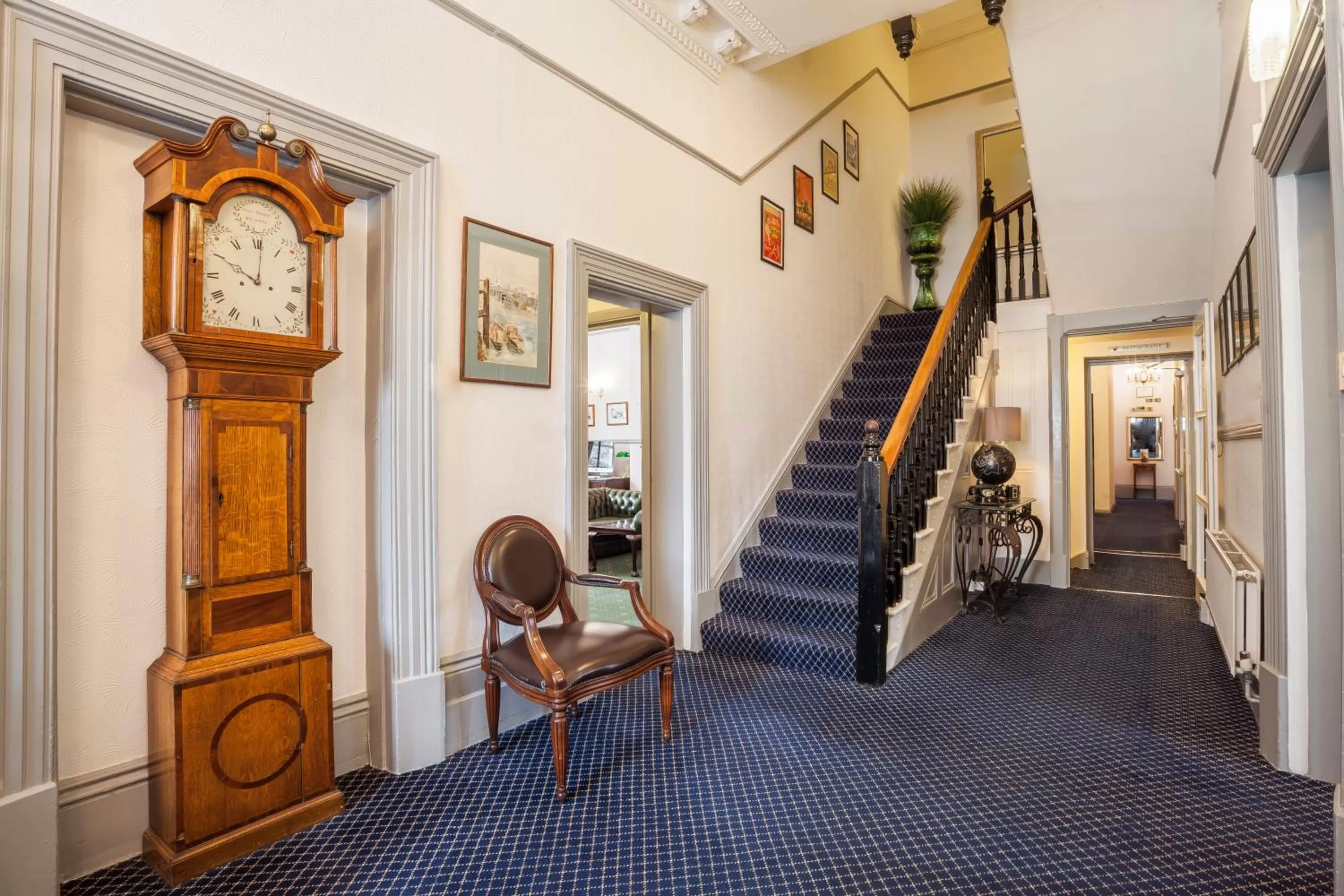 Lobby or reception in Devonshire Park Hotel