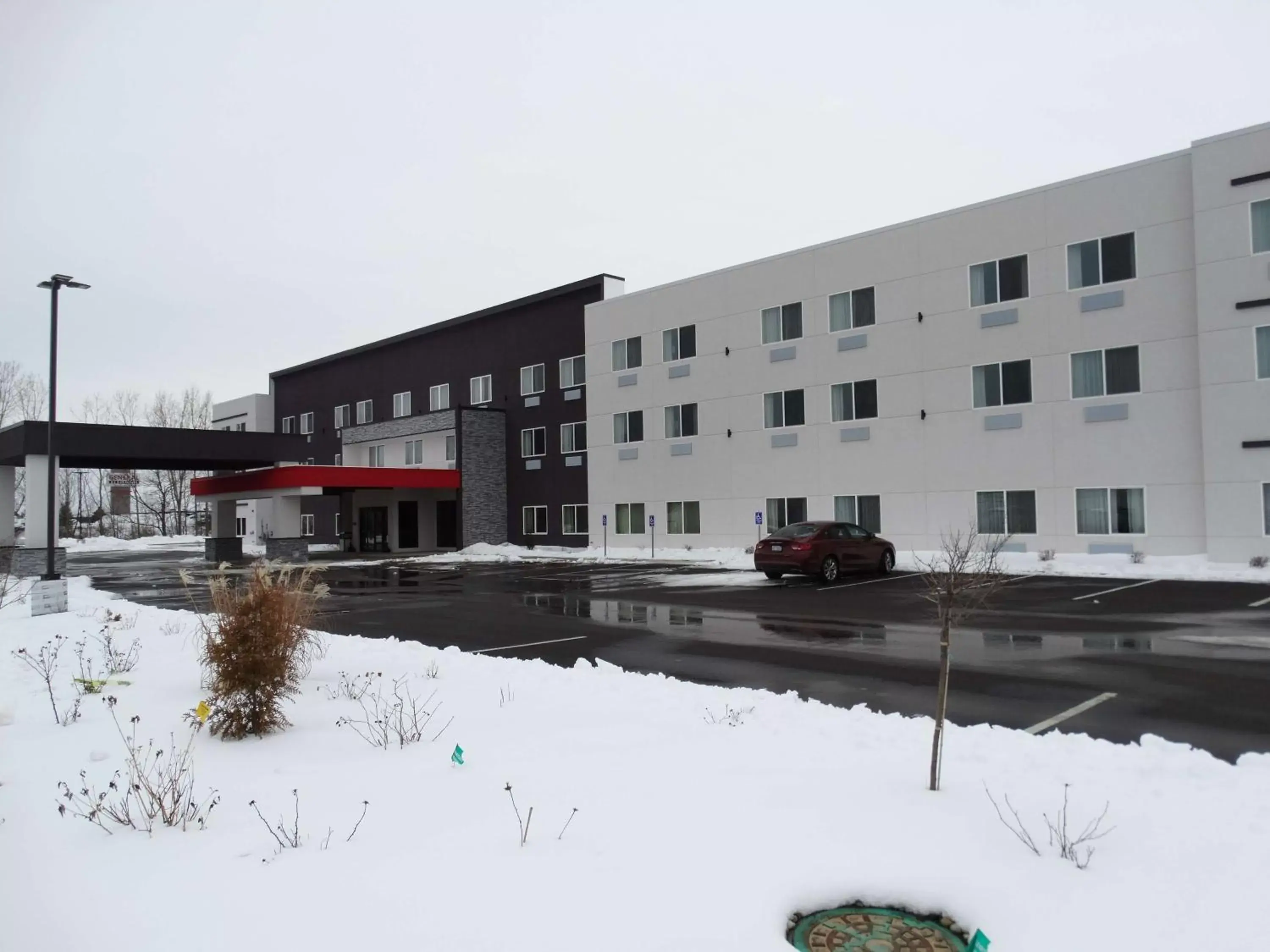 Property building, Winter in Best Western Plus Wayland Hotel