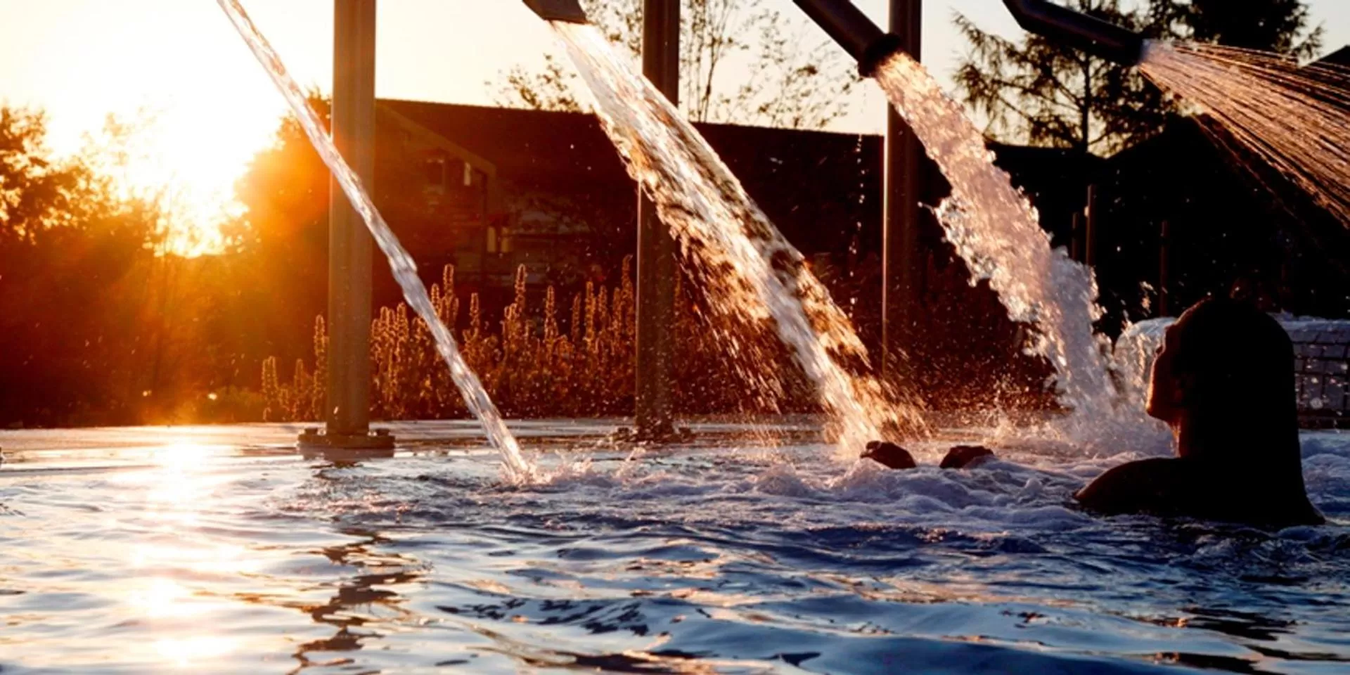 Swimming pool in Ströbinger Hof - Therme Wellness Resort