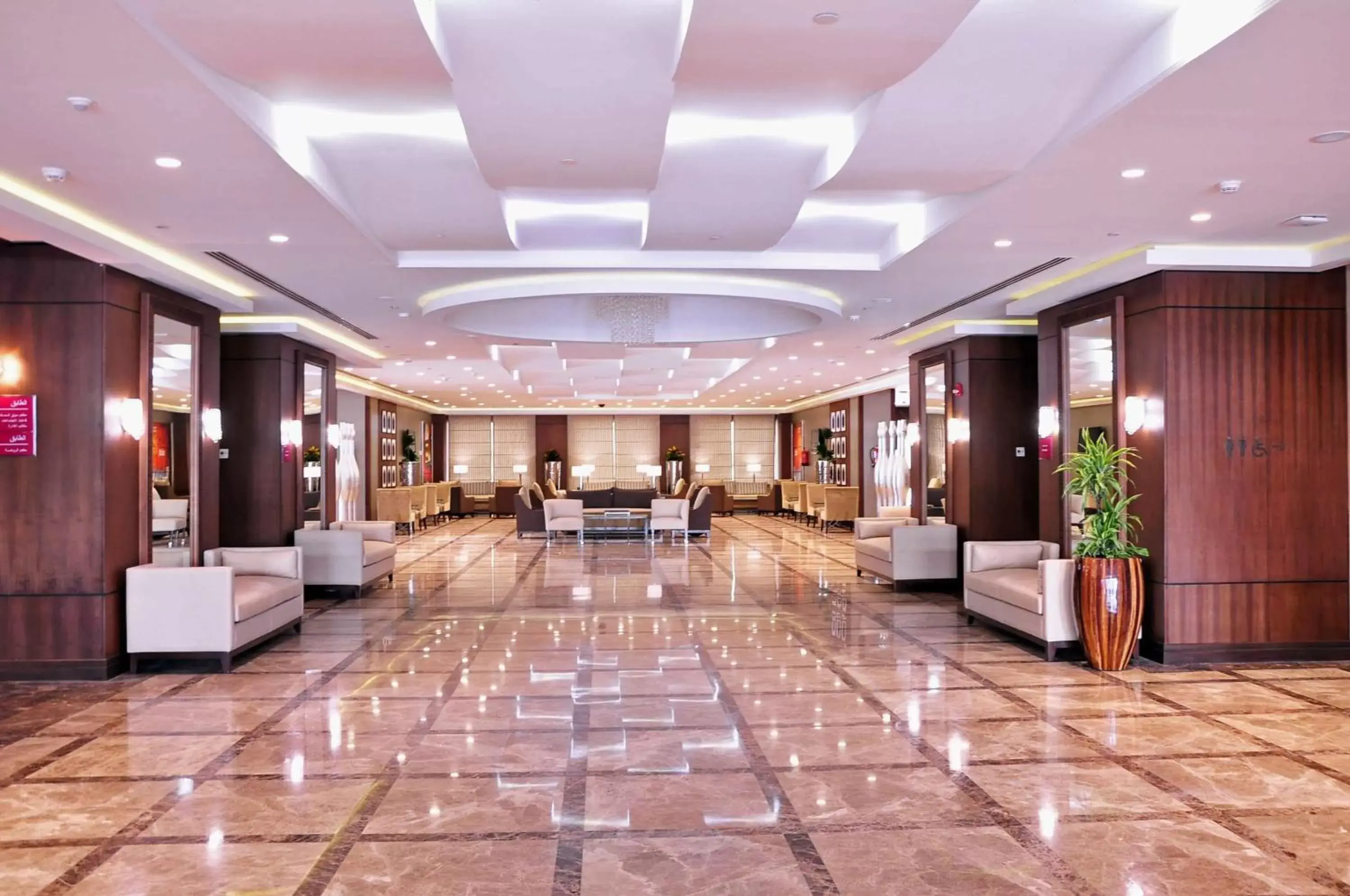 Property building, Lobby/Reception in Crowne Plaza Madinah, an IHG Hotel