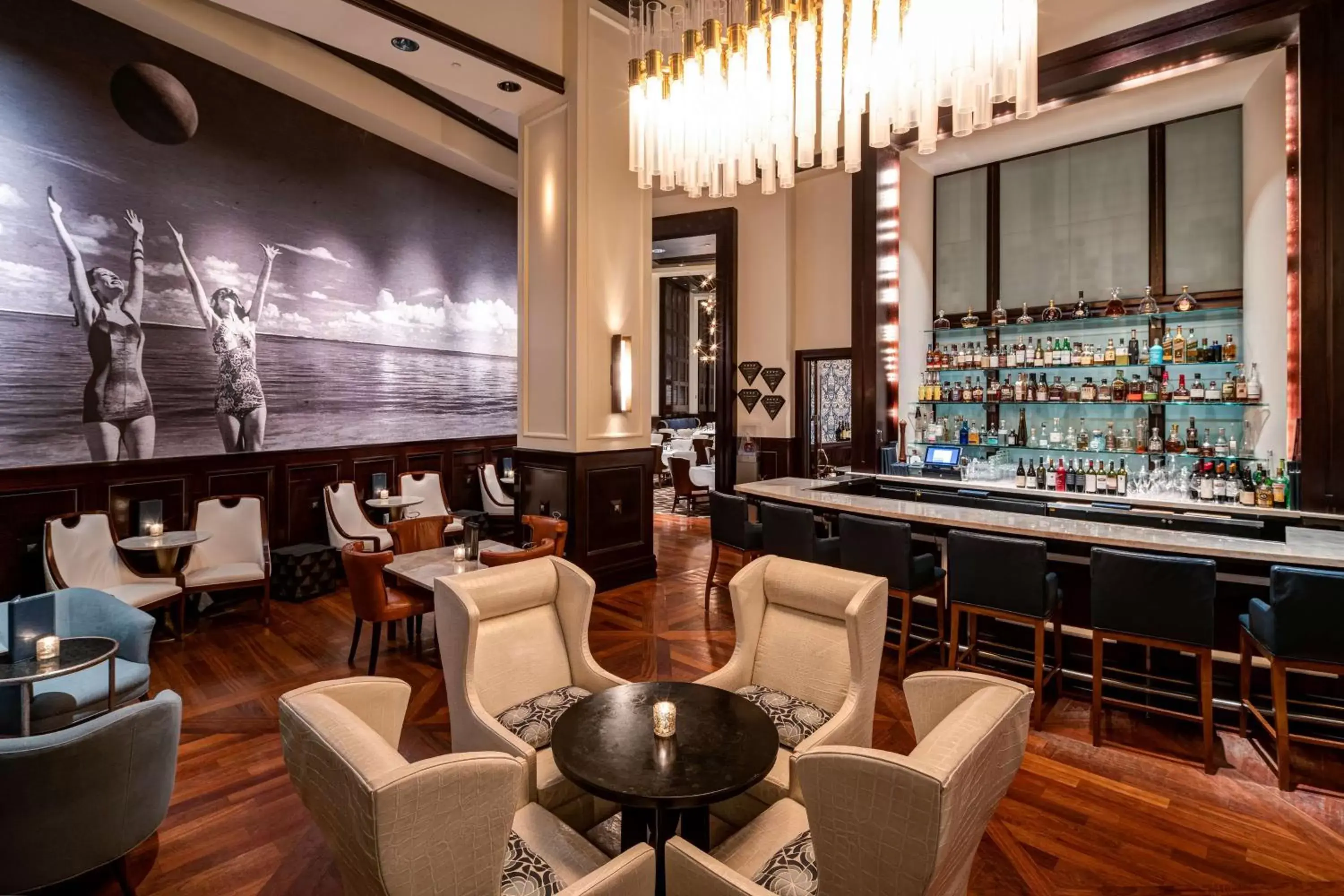 Lounge or bar, Lounge/Bar in The Diplomat Beach Resort Hollywood, Curio Collection by Hilton