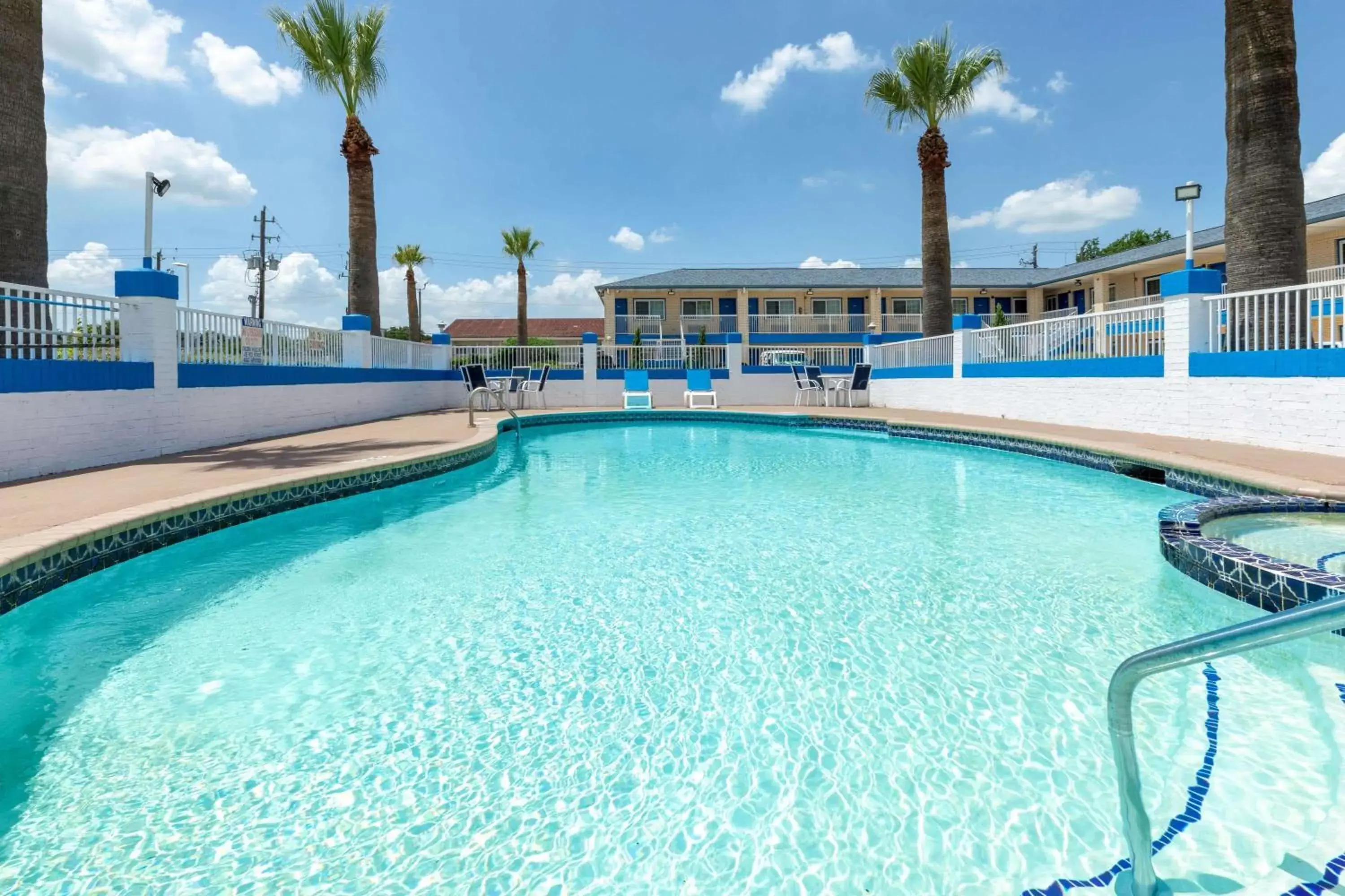 Activities, Swimming Pool in Days Inn by Wyndham Baytown TX