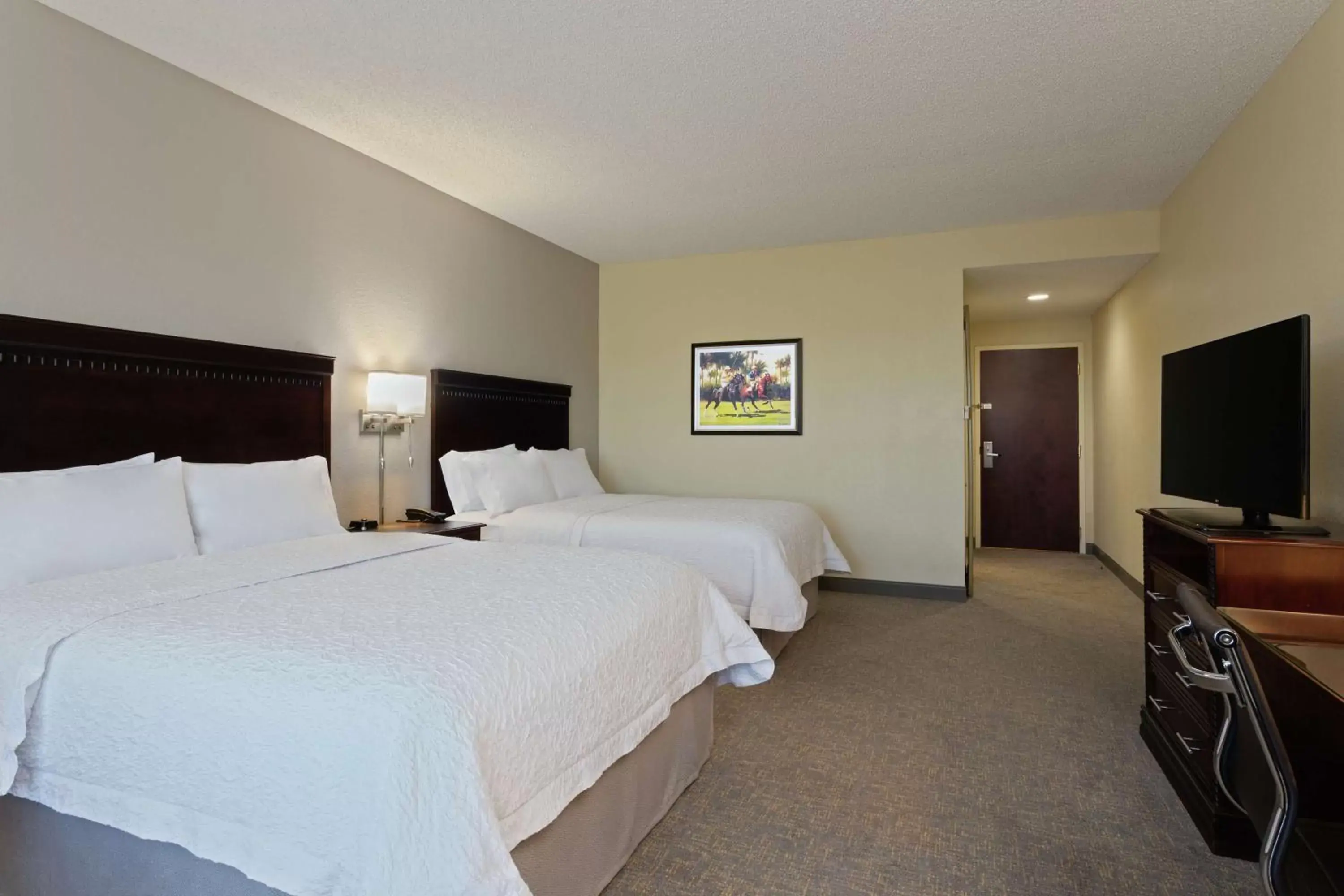 Bedroom, Bed in Hampton Inn & Suites Wellington