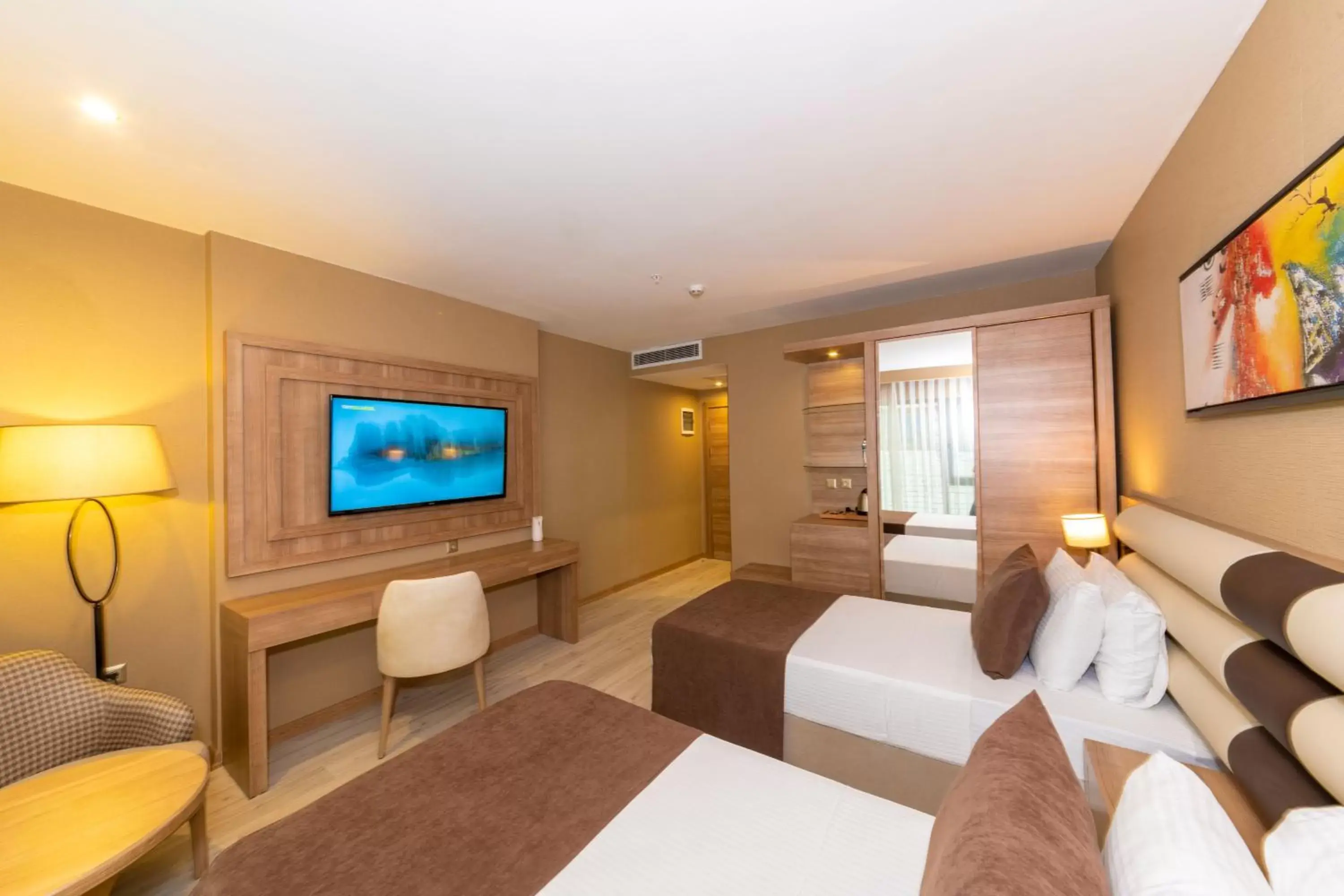 TV and multimedia in 38 Hotel
