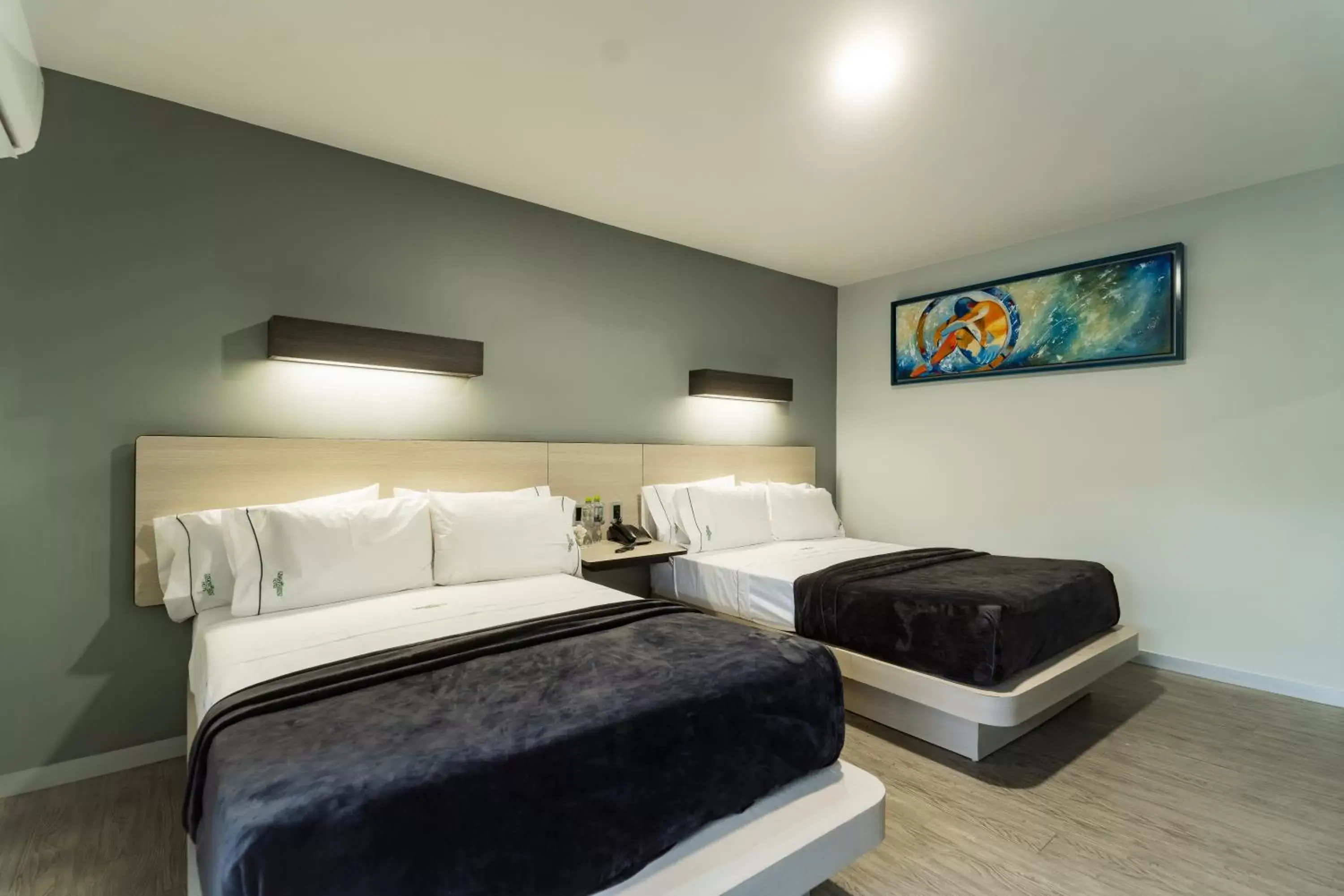 Bedroom, Bed in HOTEL LEMON GREEN -Zona Expo Frente al Centro de Convenciones