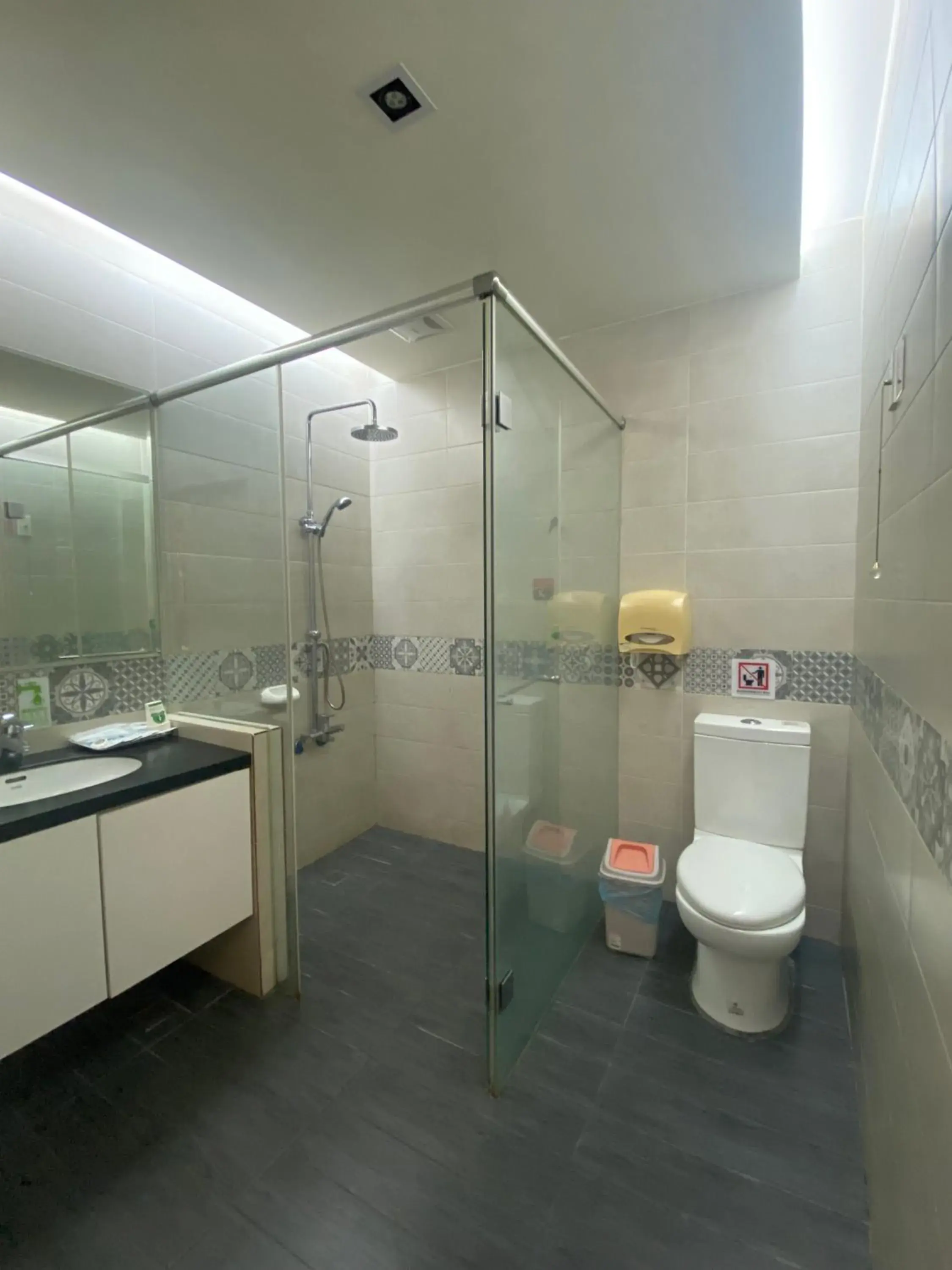 Bathroom in Yuan Chyau Motel