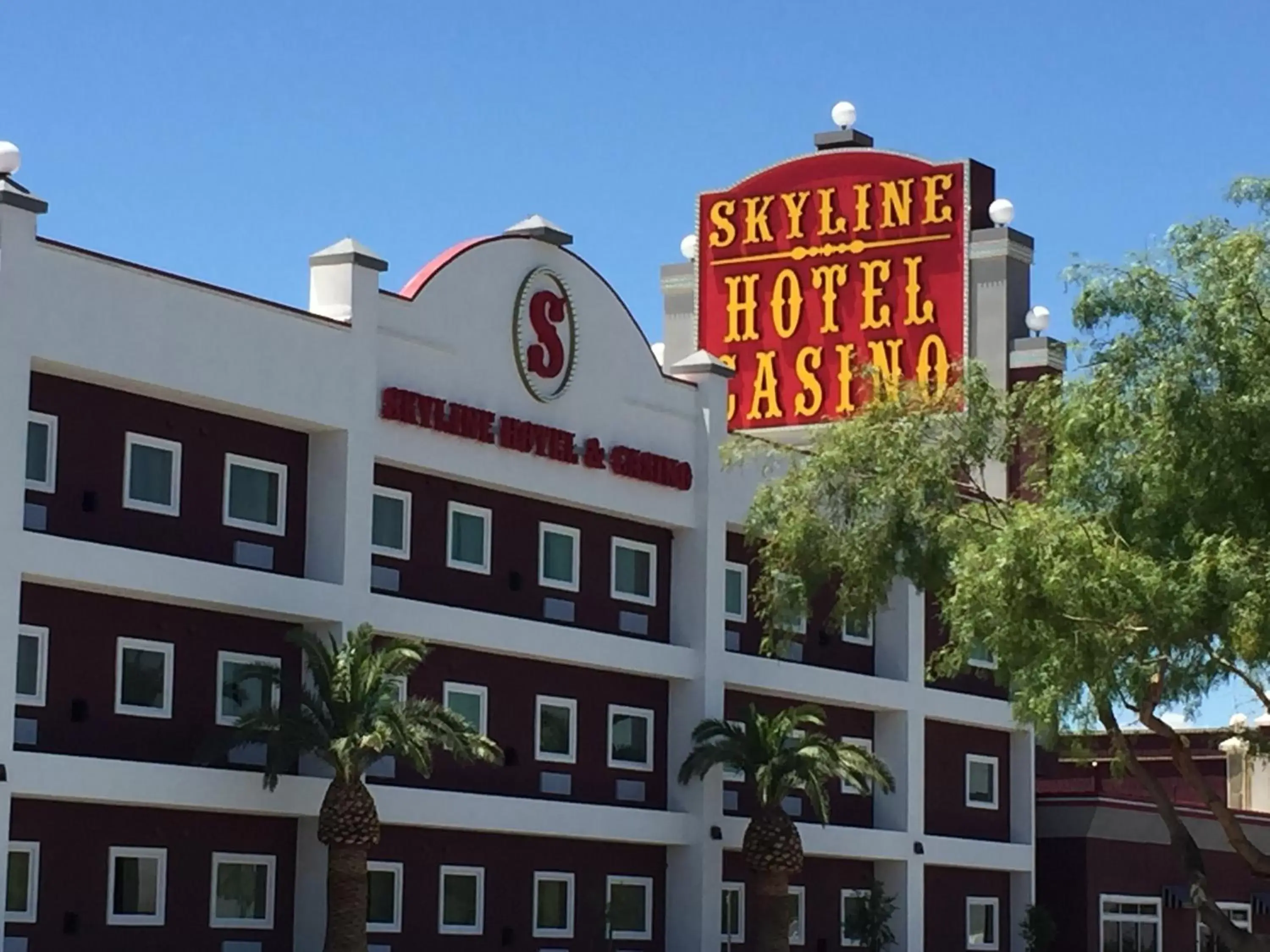 Facade/entrance, Property Building in Skyline Hotel and Casino