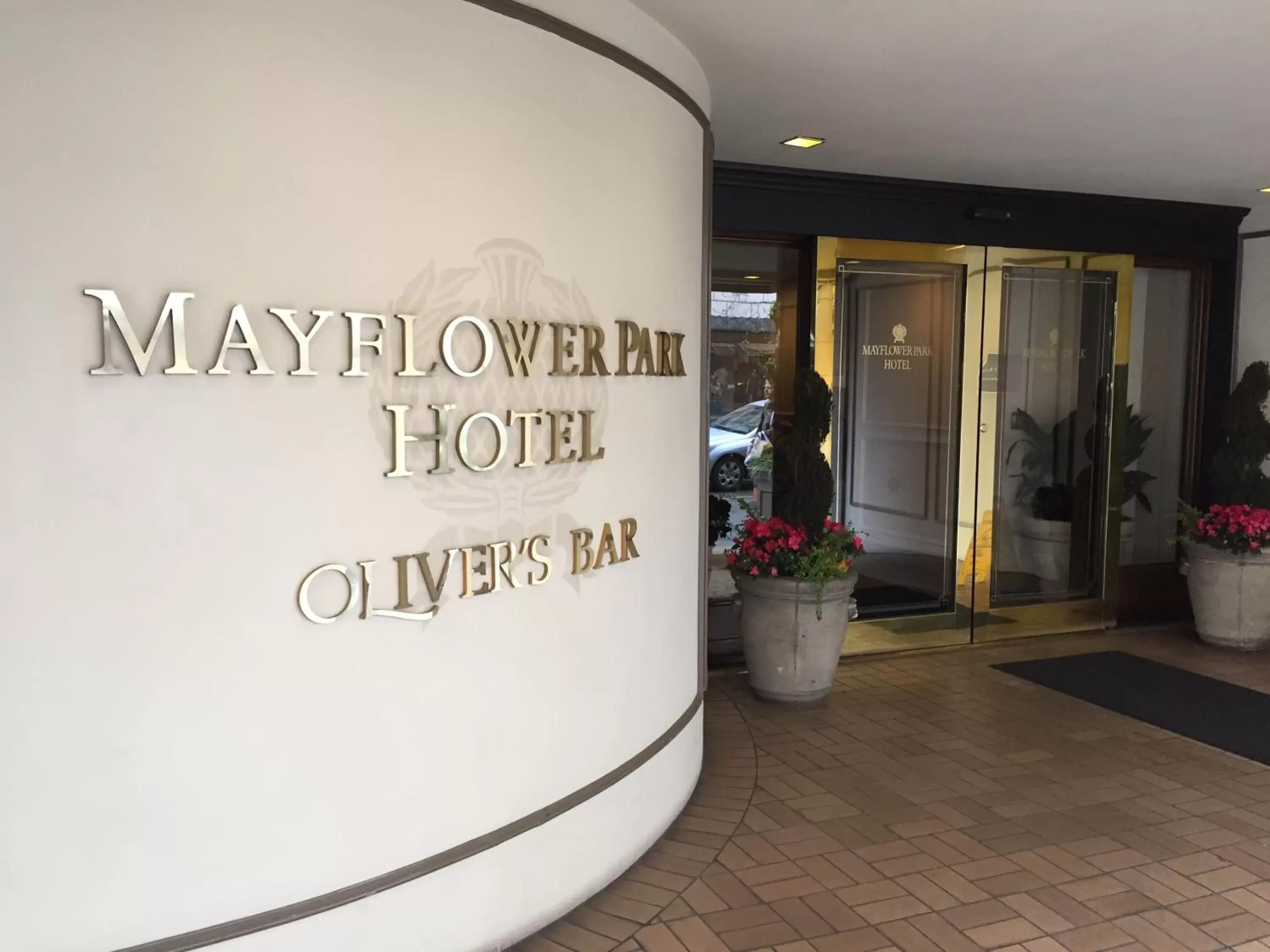 Facade/entrance, Property Logo/Sign in Mayflower Park Hotel