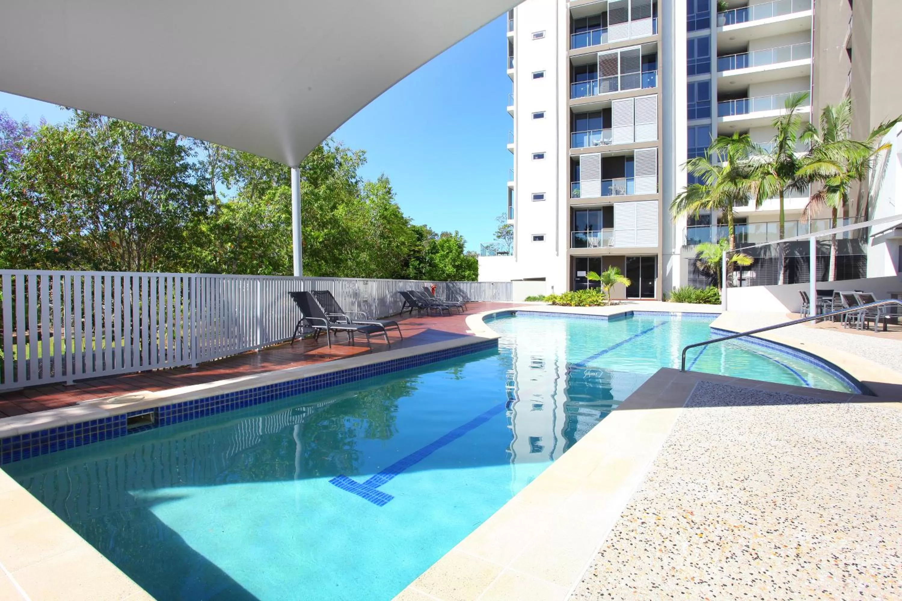 Facade/entrance in Signature Waterfront Apartments