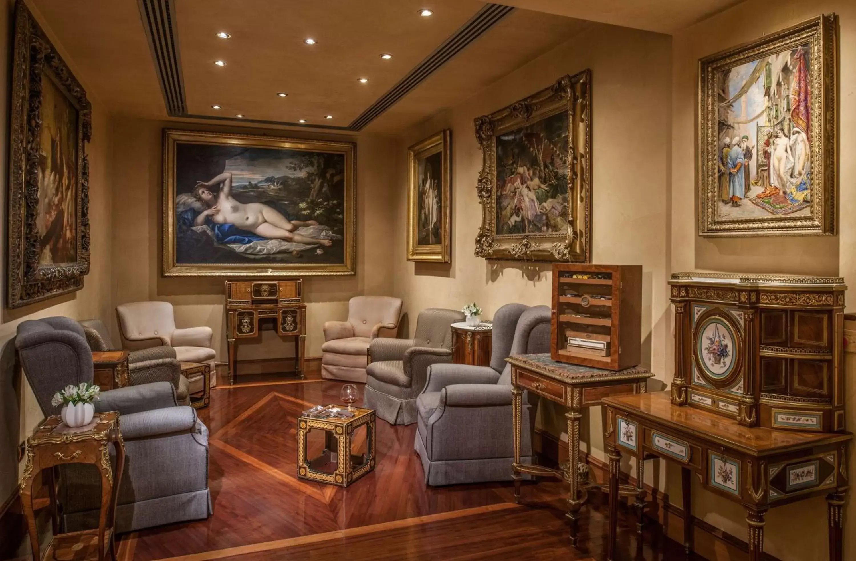 Lobby or reception, Seating Area in Rome Cavalieri, A Waldorf Astoria Hotel