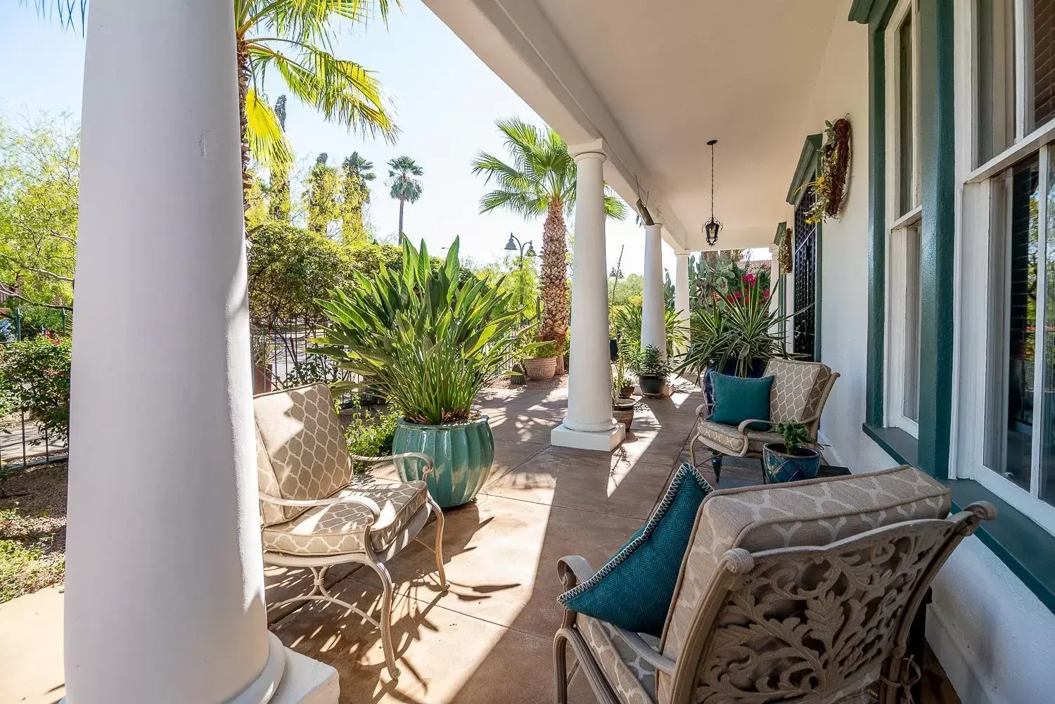 Patio in The Blenman Inn