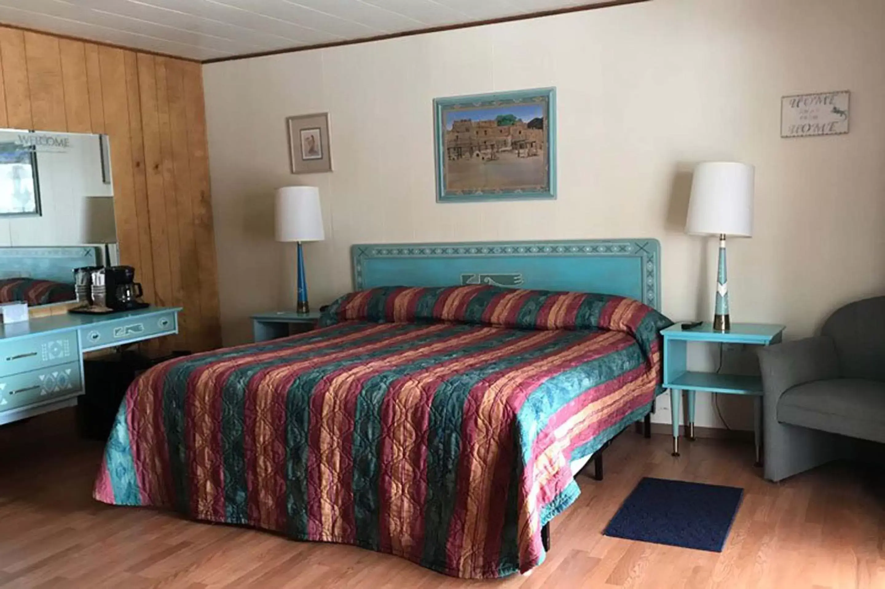 Bedroom, Bed in Elkhorn Lodge