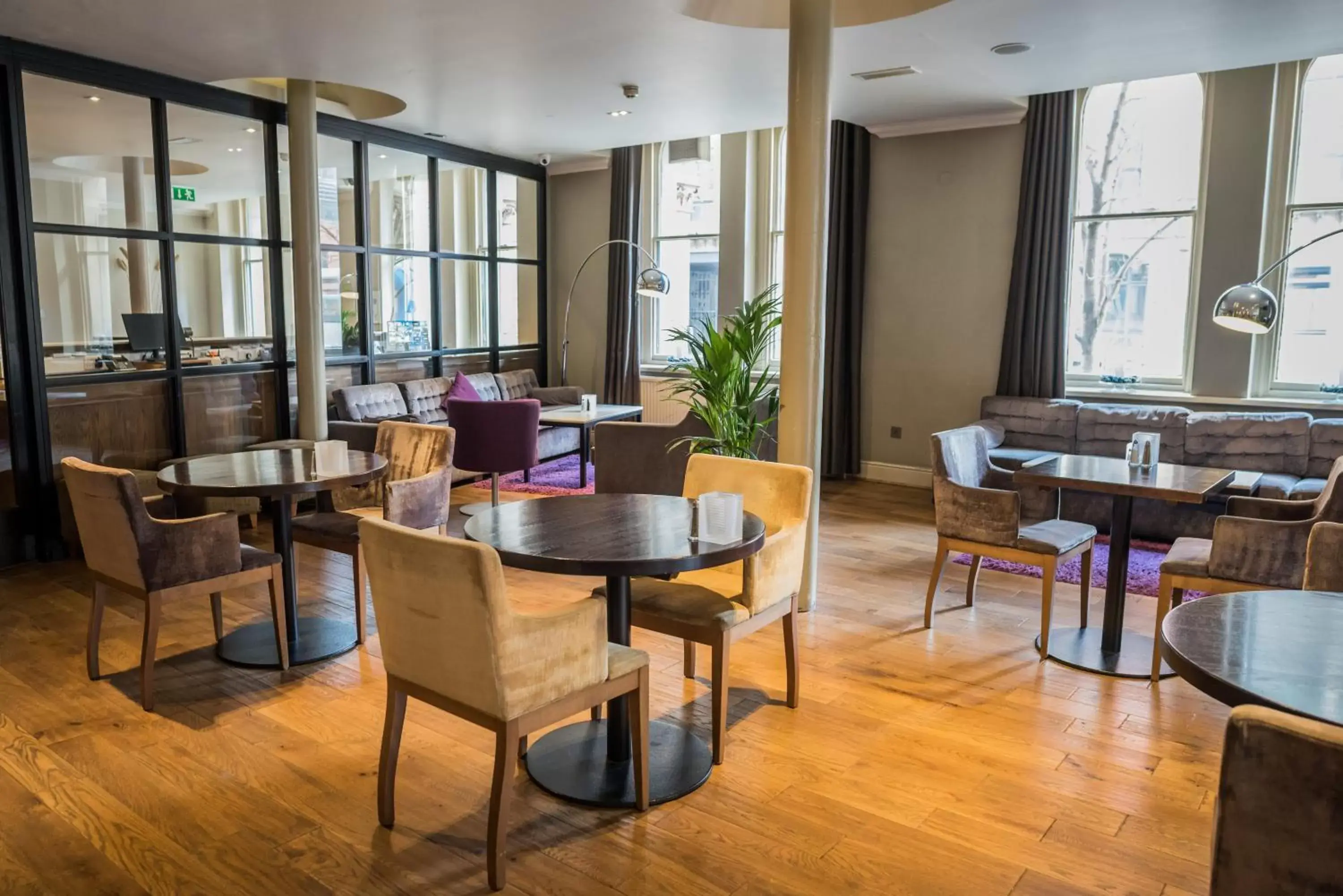 Dining area, Restaurant/Places to Eat in The Townhouse Manchester