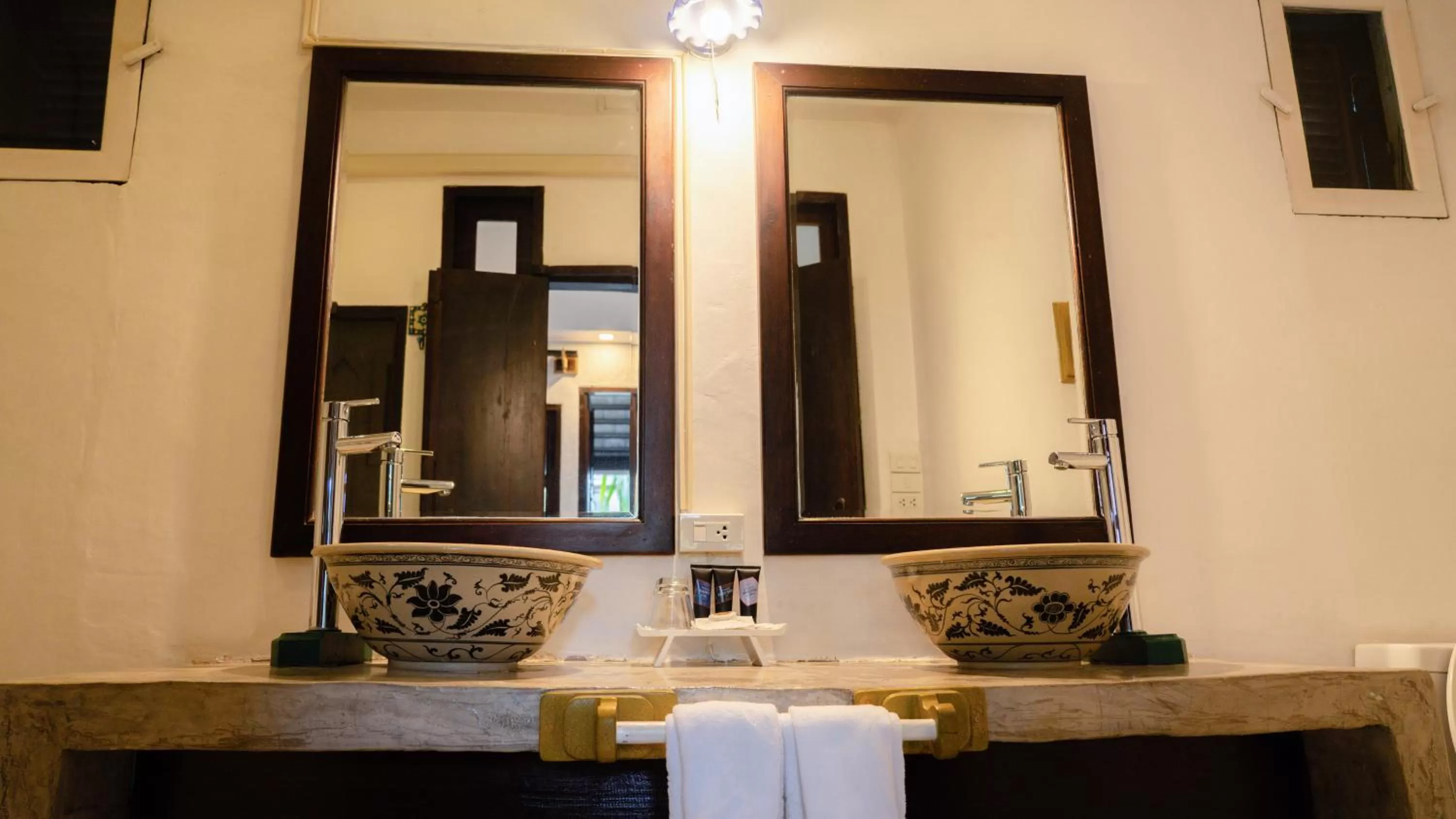 Bathroom in Cheva Gallery Boutique Hotel