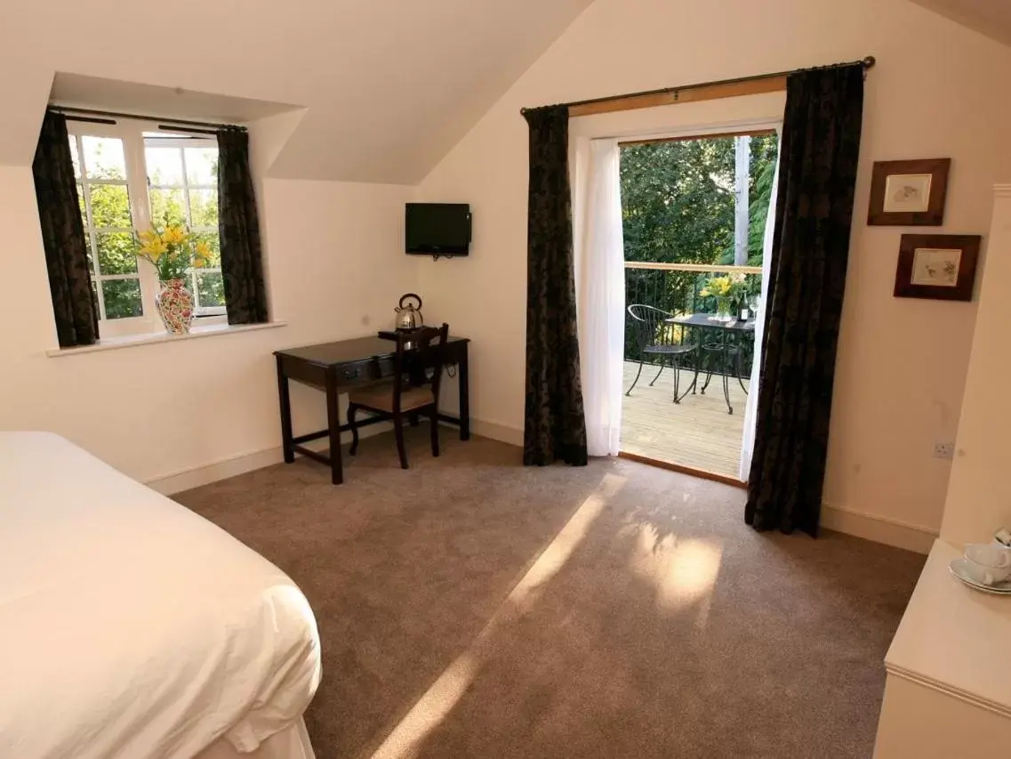 Deluxe Triple Room in The Oak Inn Staplow