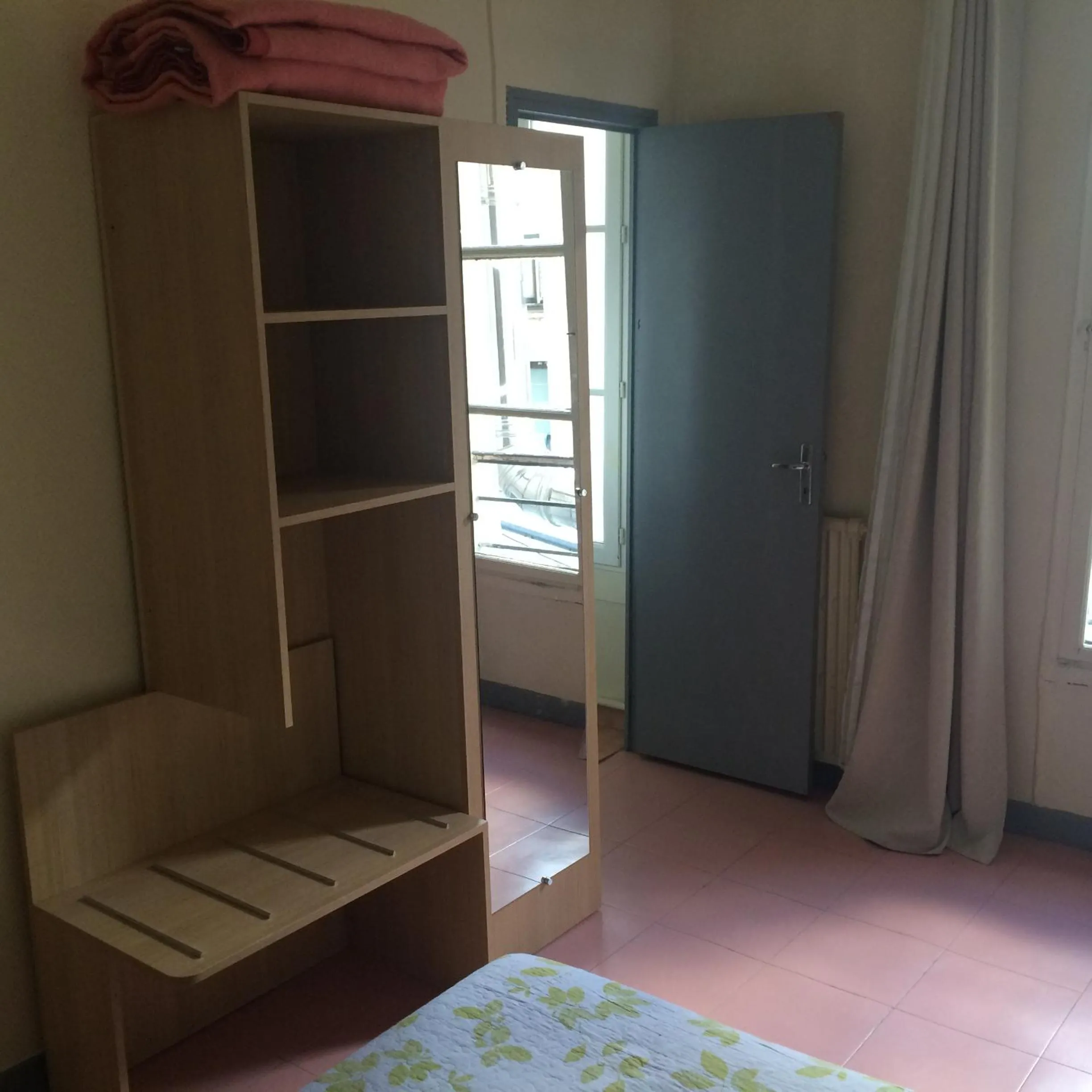 Decorative detail in Au Royal Mad