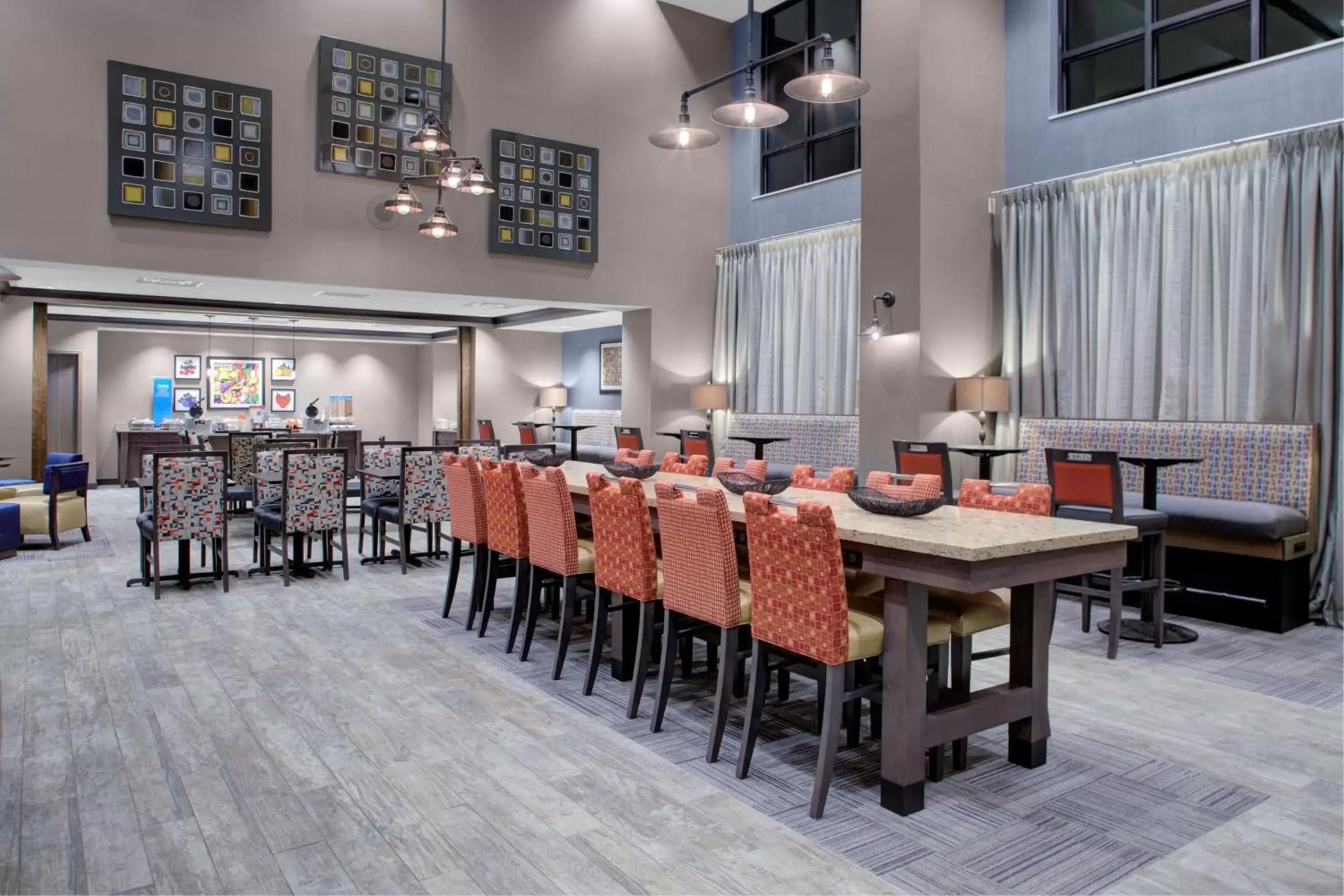 Breakfast, Restaurant/Places to Eat in Hampton Inn & Suites Columbus Scioto Downs