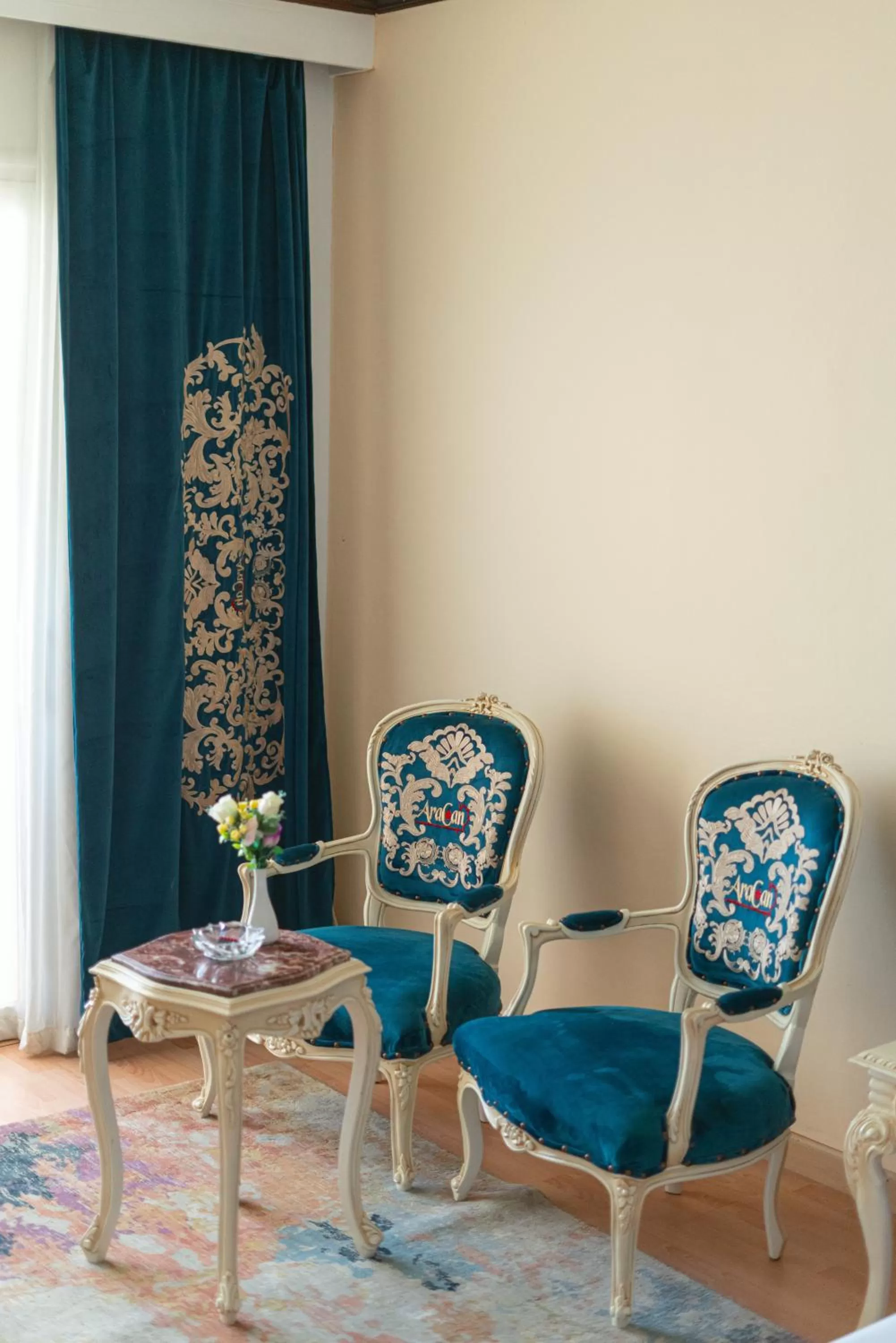 Seating area in Aracan Portsaid