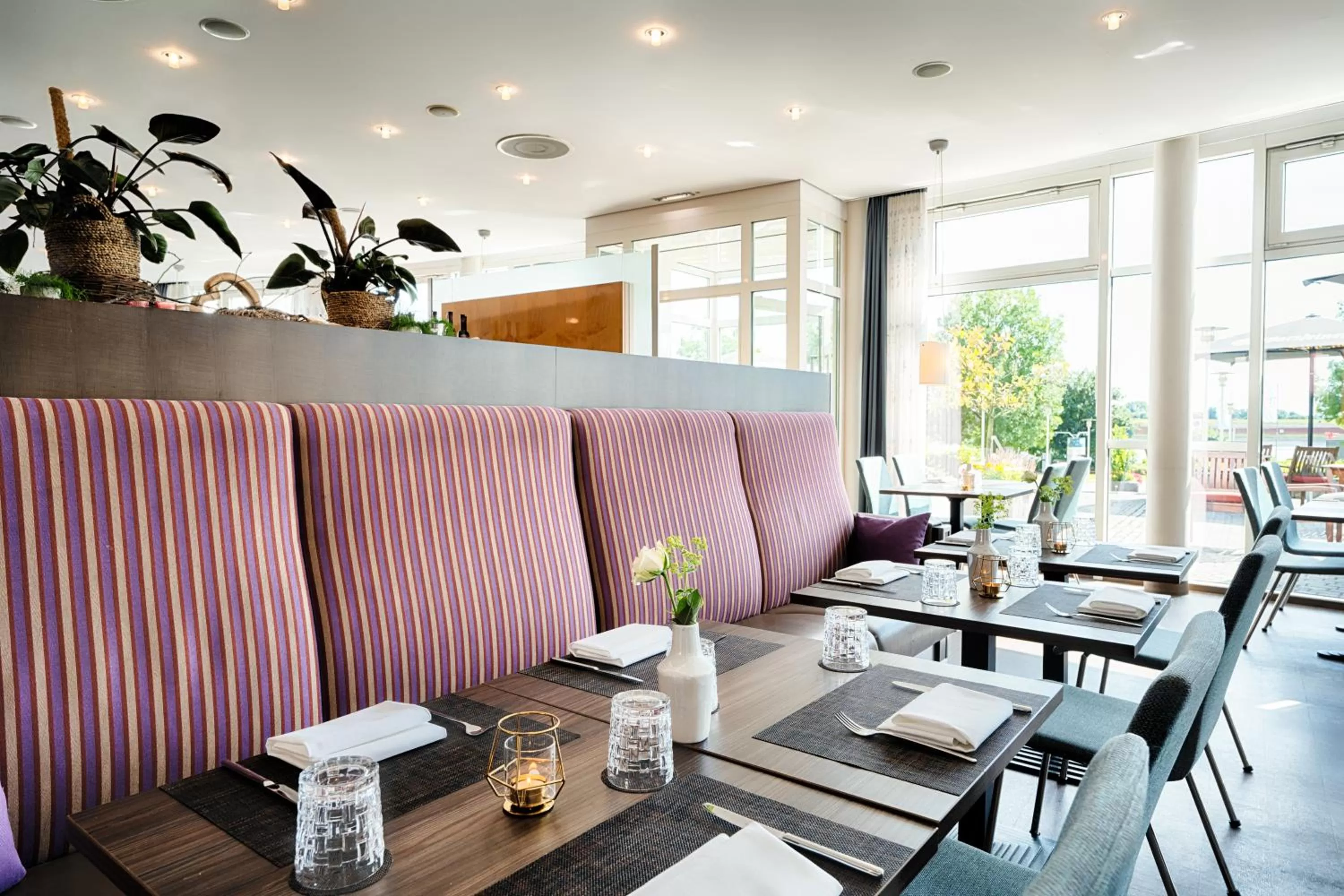 Restaurant/places to eat in Welcome Hotel Wesel