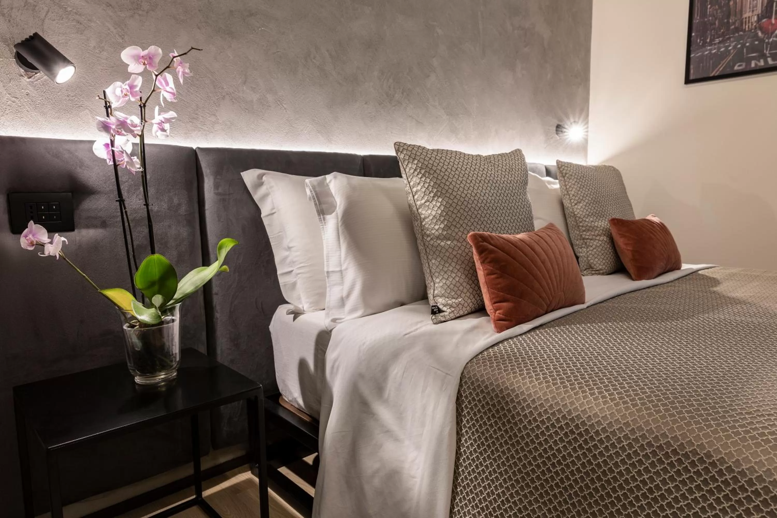 Bed in Corso 84 Luxury Suites