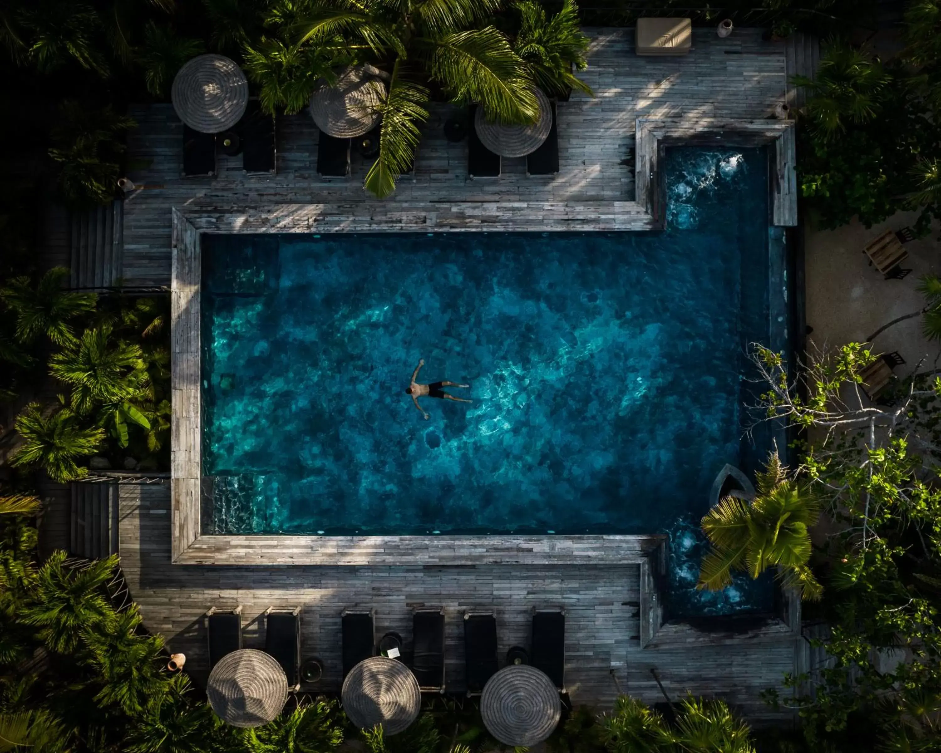 Swimming Pool in Radhoo Tulum