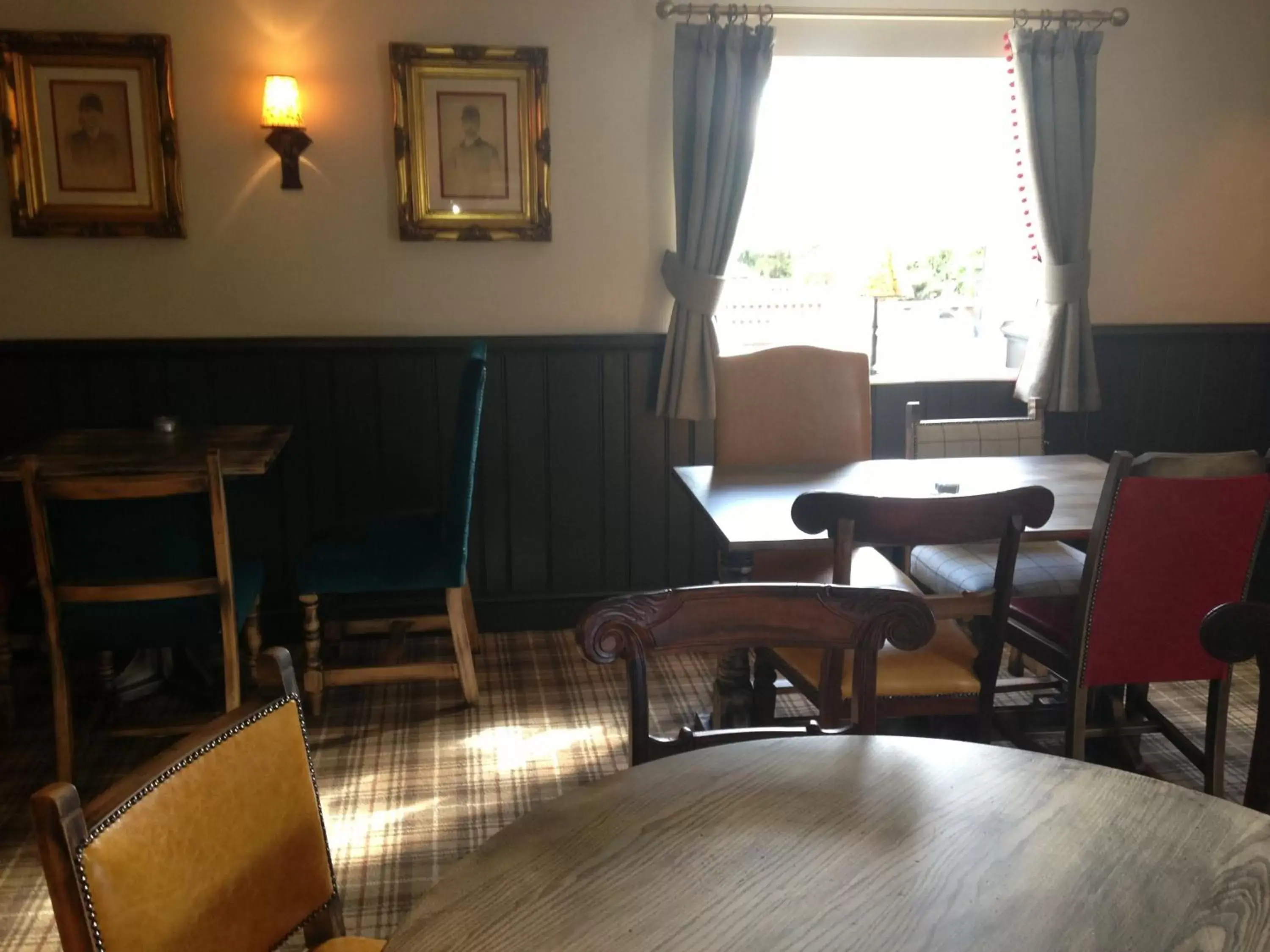 Restaurant/places to eat, Seating Area in The Crown Pub, Dining & Rooms