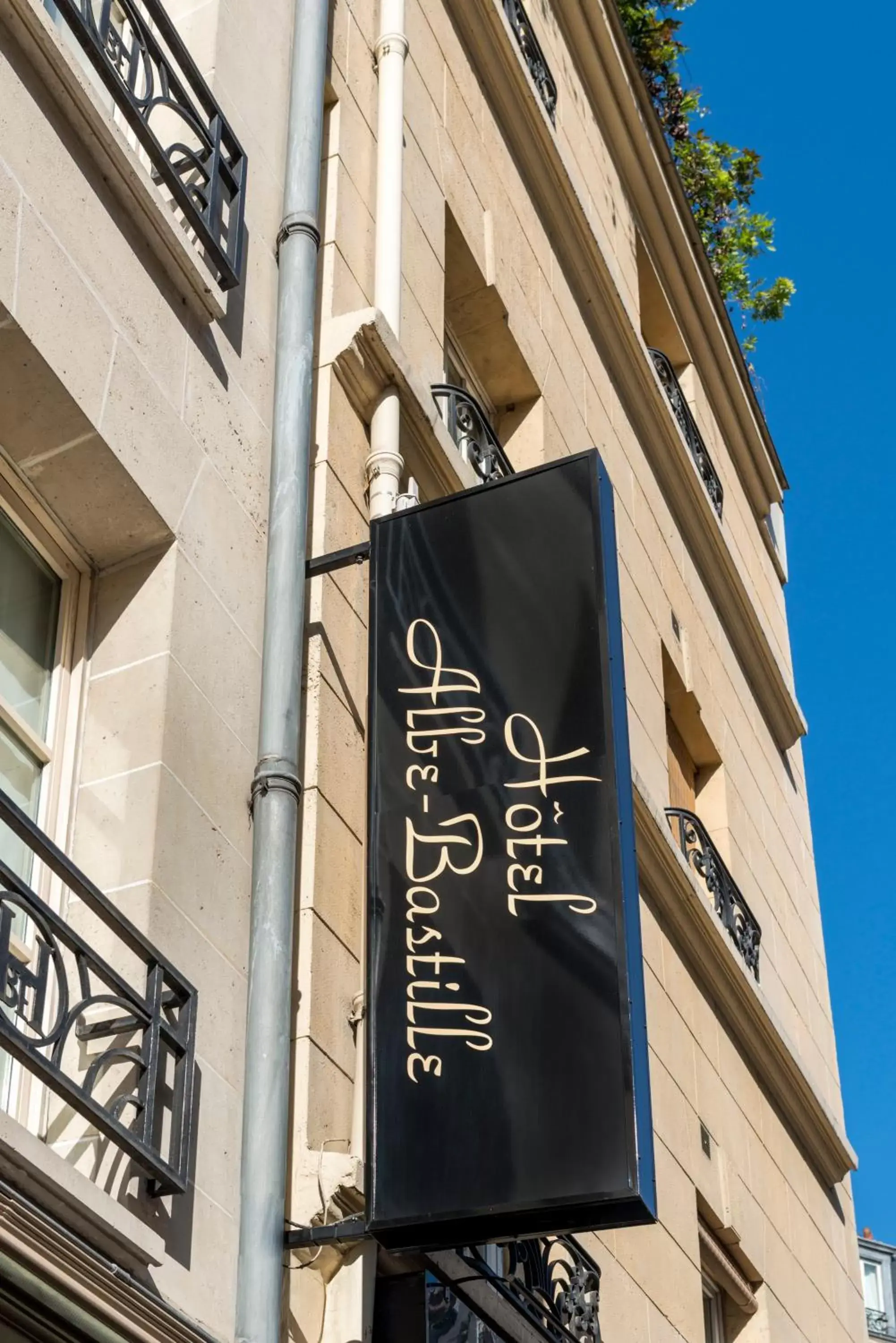 Facade/entrance, Property Logo/Sign in Hotel Albe Bastille