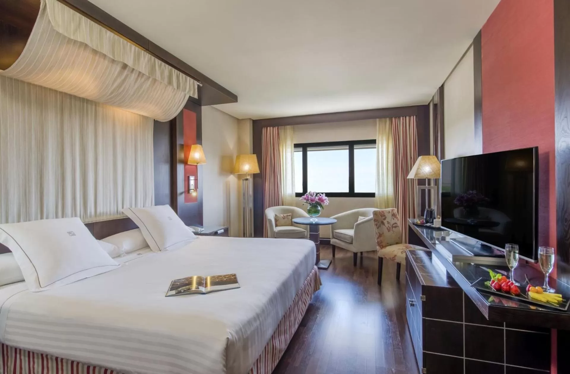 TV and multimedia, Bed in Hotel Cordoba Center