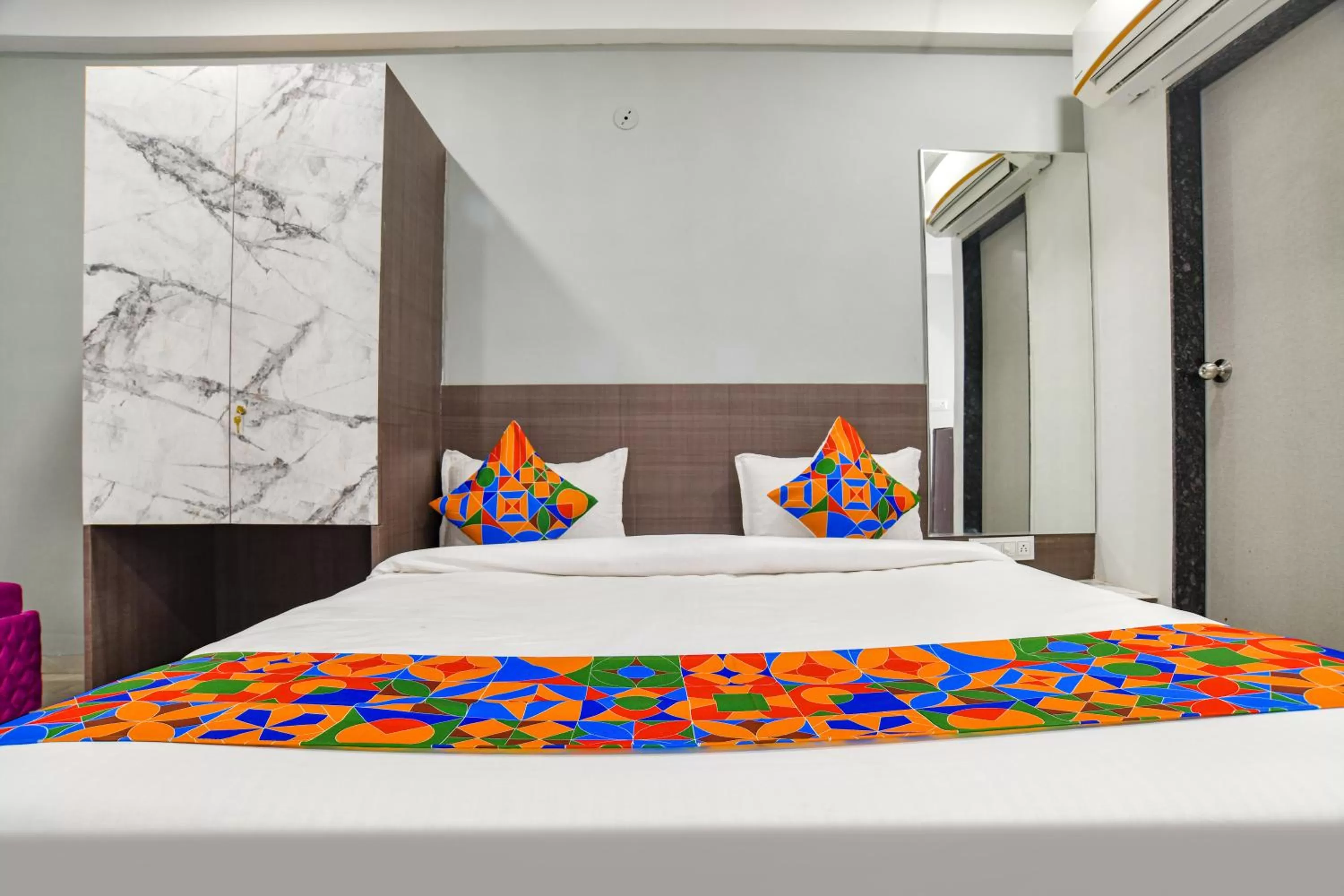 Bed in Fabhotel Grand Blue