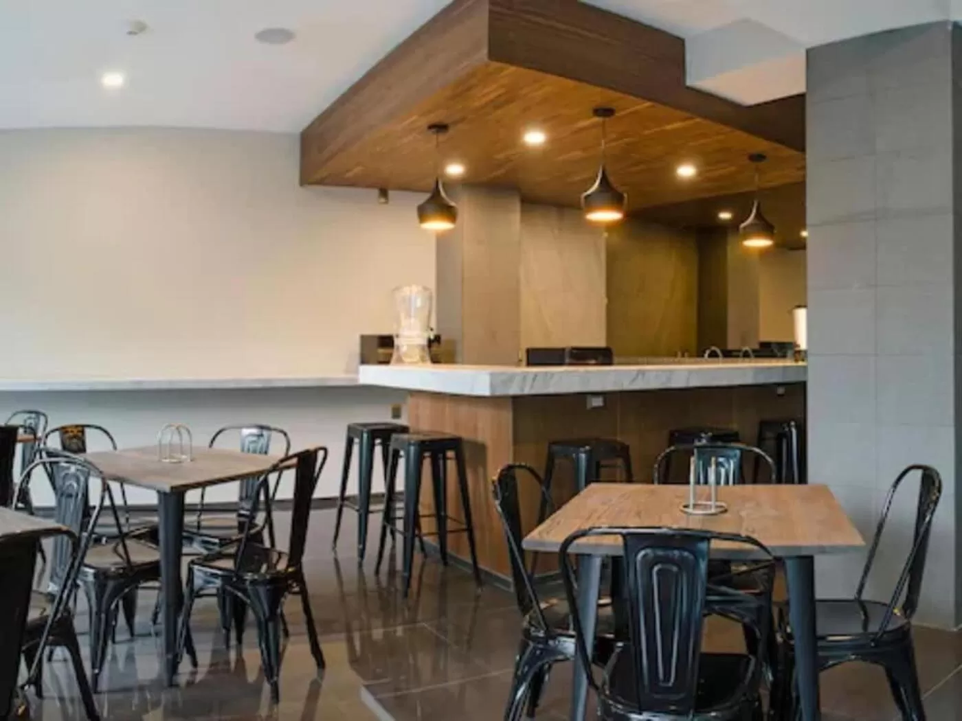 Restaurant/places to eat in JTowers