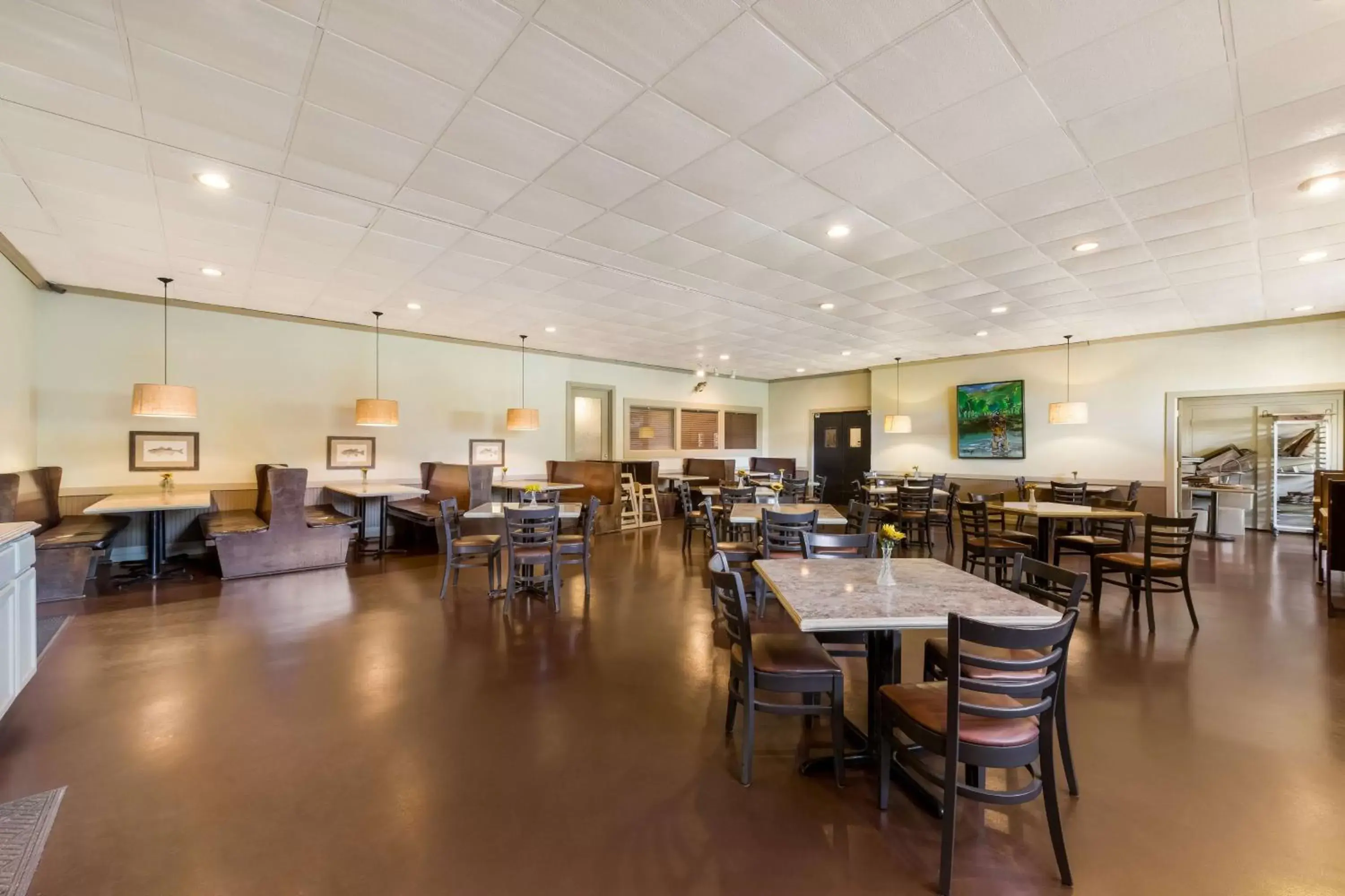 Restaurant/Places to Eat in Best Western Mountain Lodge At Banner Elk