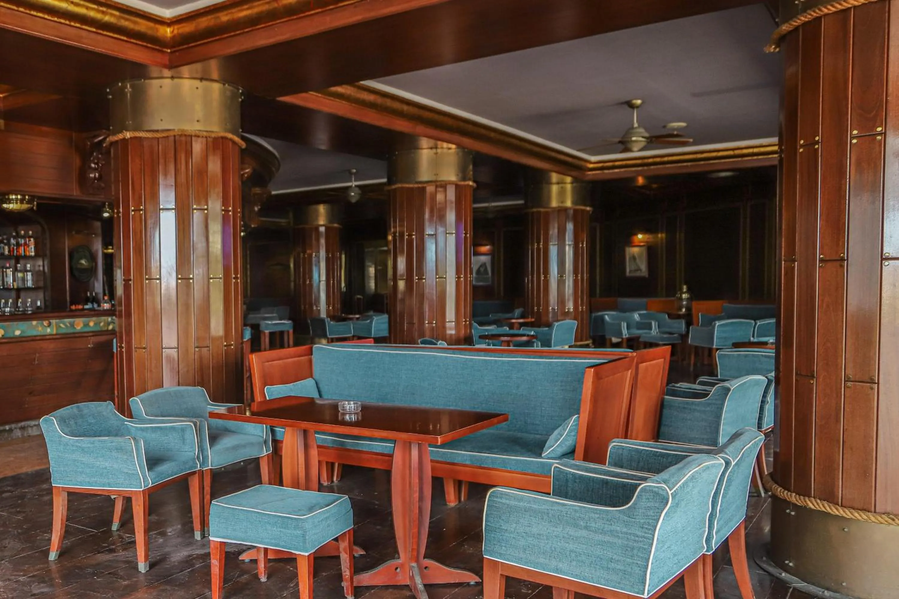 Restaurant/places to eat in Regency Hotel & Spa