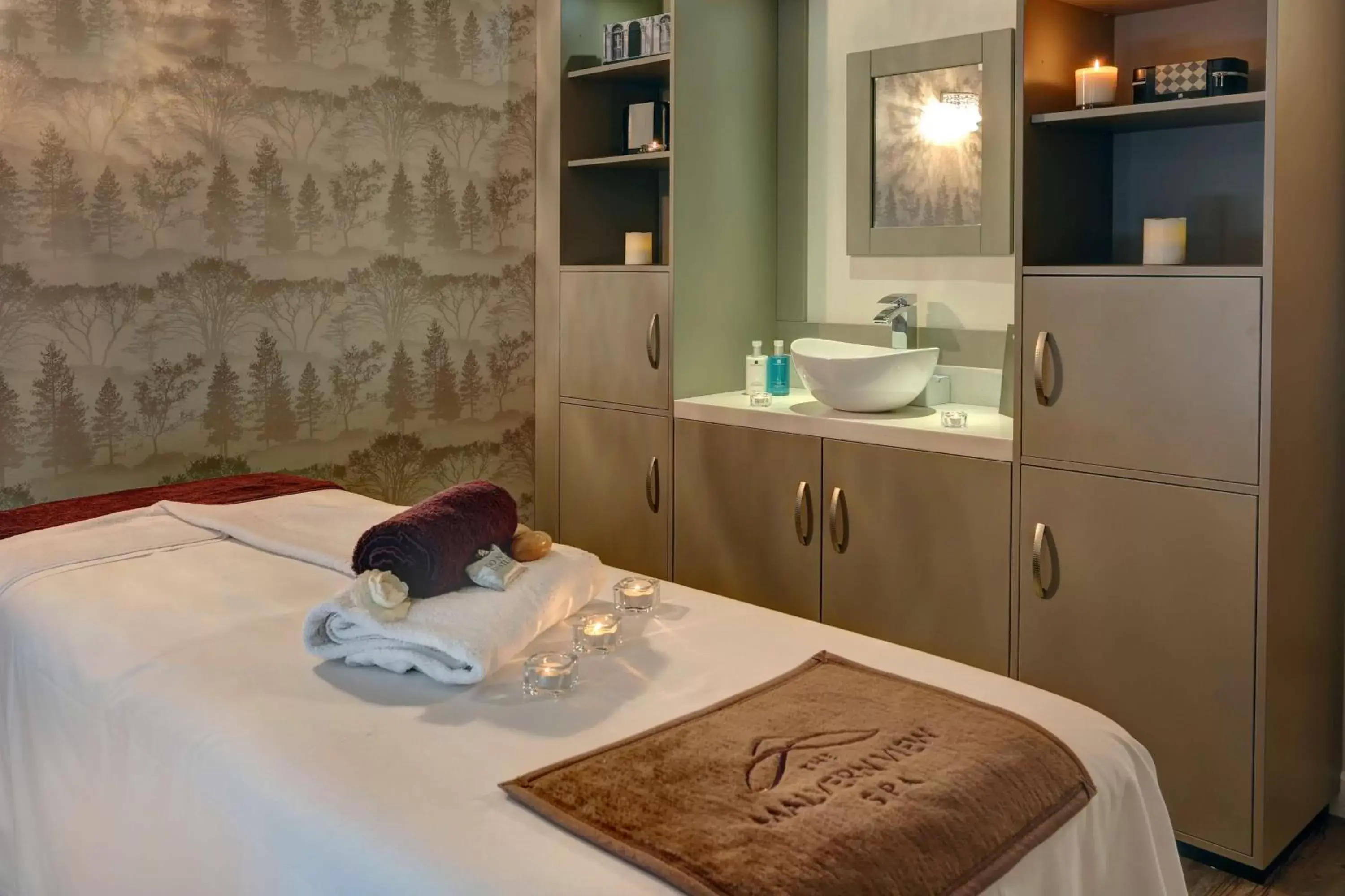 Spa and wellness centre/facilities, Bed in Worcester Bank House Hotel Spa & Golf; BW Premier Collection Spa and wellness centre/facilities, Bed in Worcester Bank House Hotel Spa & Golf; BW Premier Collection