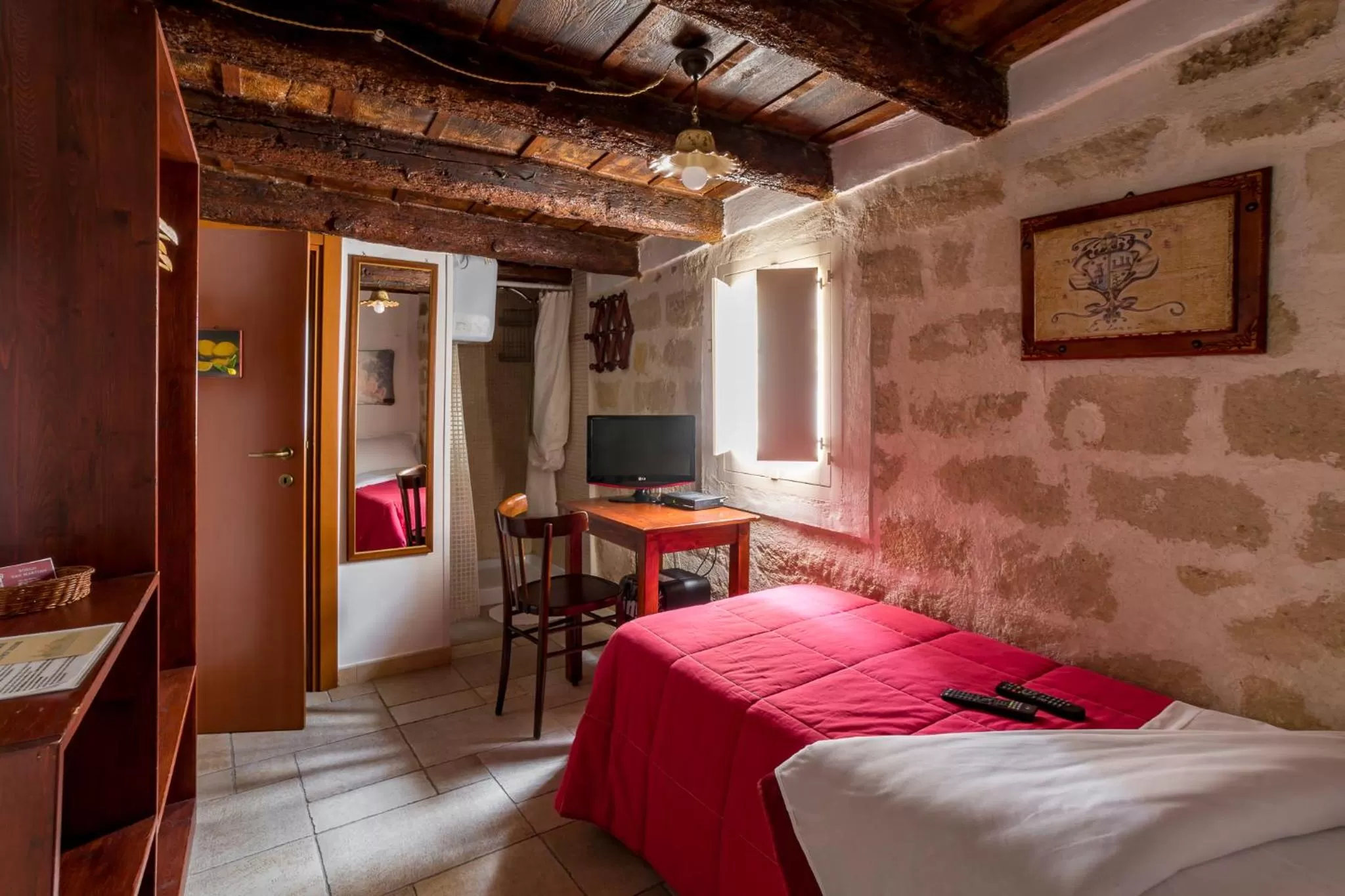 Photo of the whole room, Bed in B&B Borgo San Martino