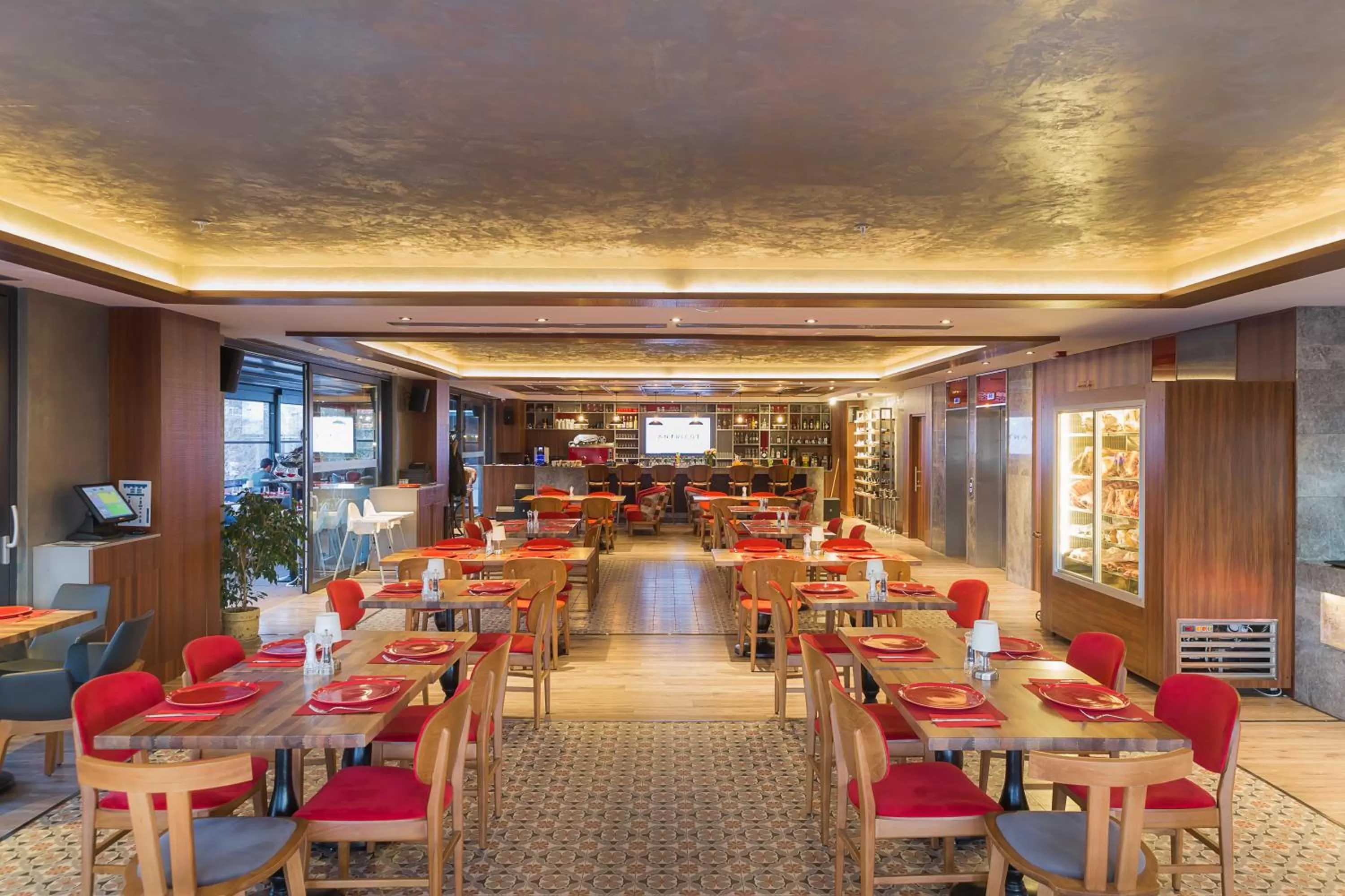 Food close-up, Restaurant/Places to Eat in Ramada Encore Eskişehir