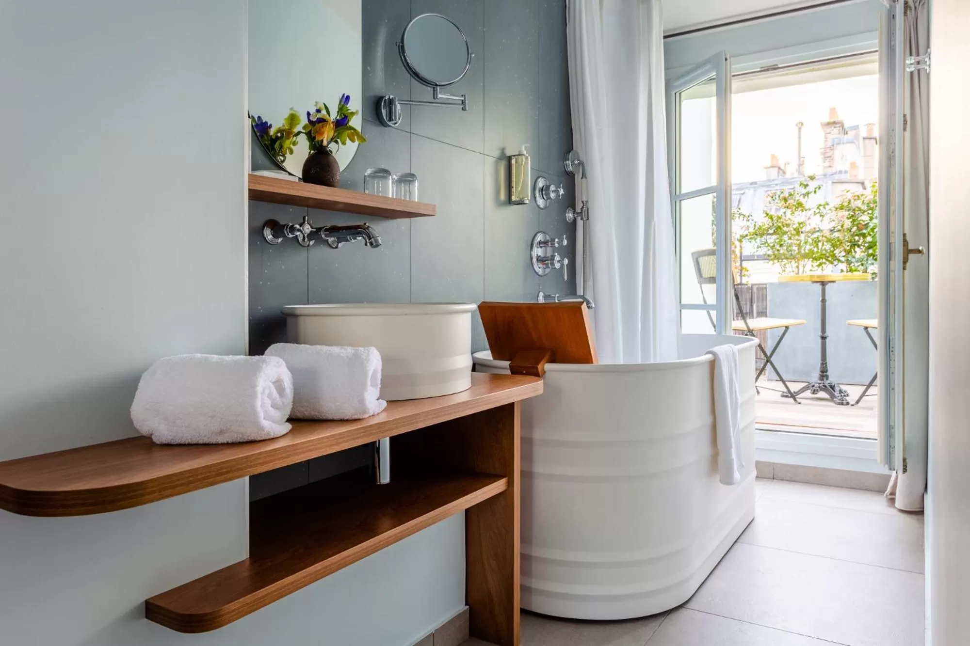 Bathroom in Bonsoir Madame