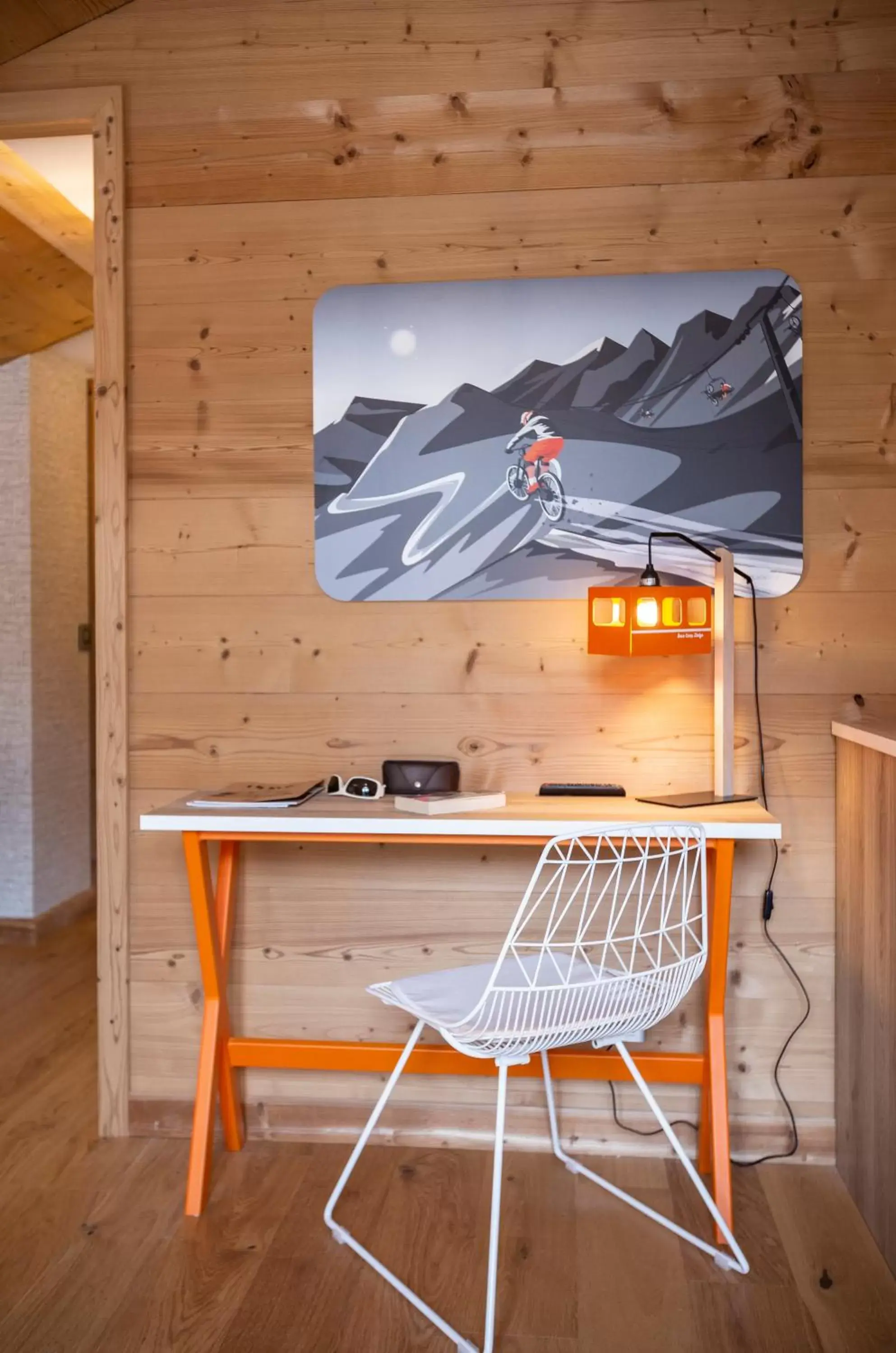 Seating area, TV/Entertainment Center in Hotel Base Camp Lodge - Bourg Saint Maurice