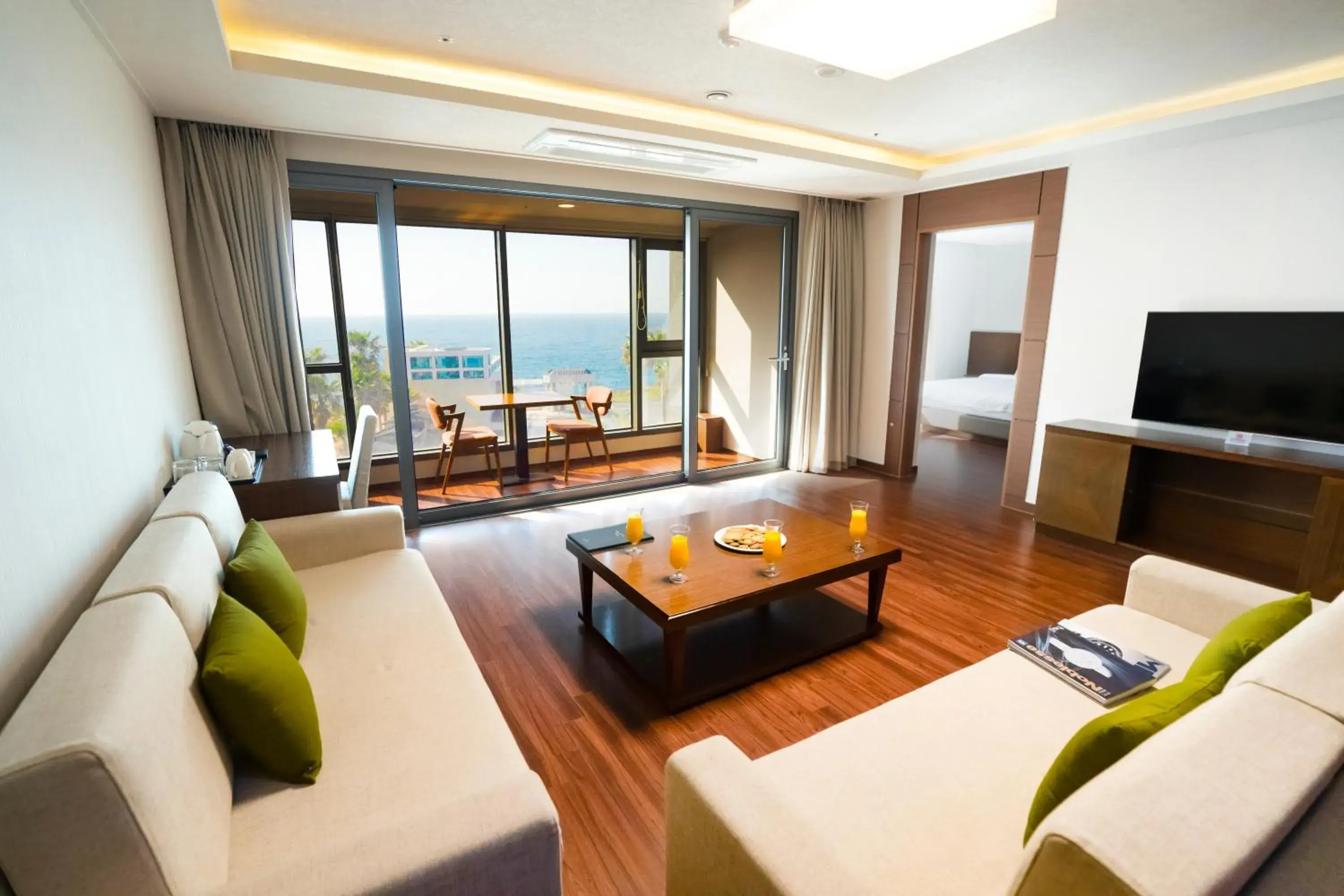 Living room, Seating Area in Uni Hotel Jeju
