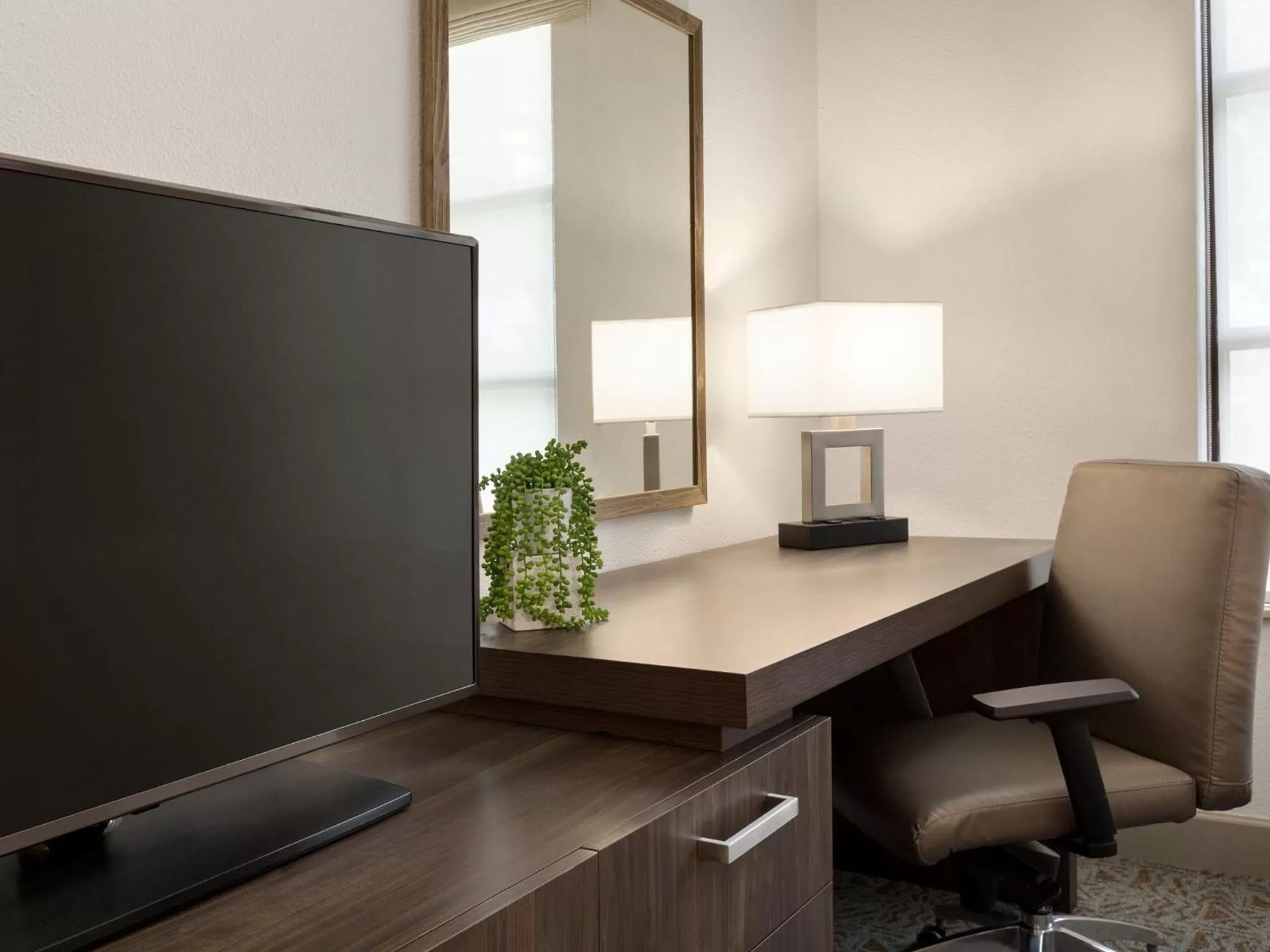 TV and multimedia in Buena Vista Suites Orlando