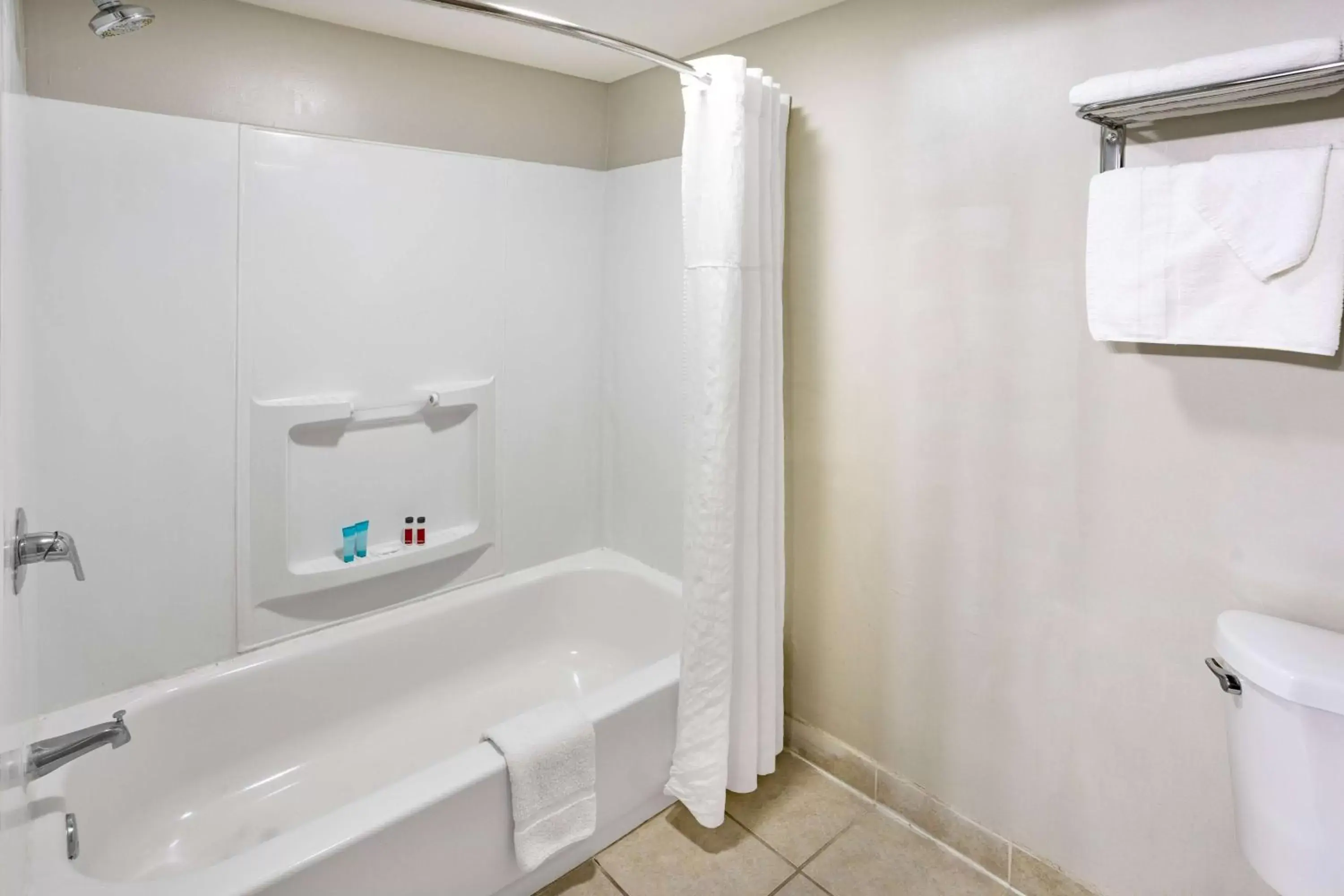 TV and multimedia, Bathroom in Days Inn by Wyndham Hartsfield Jackson Atlanta Airport West