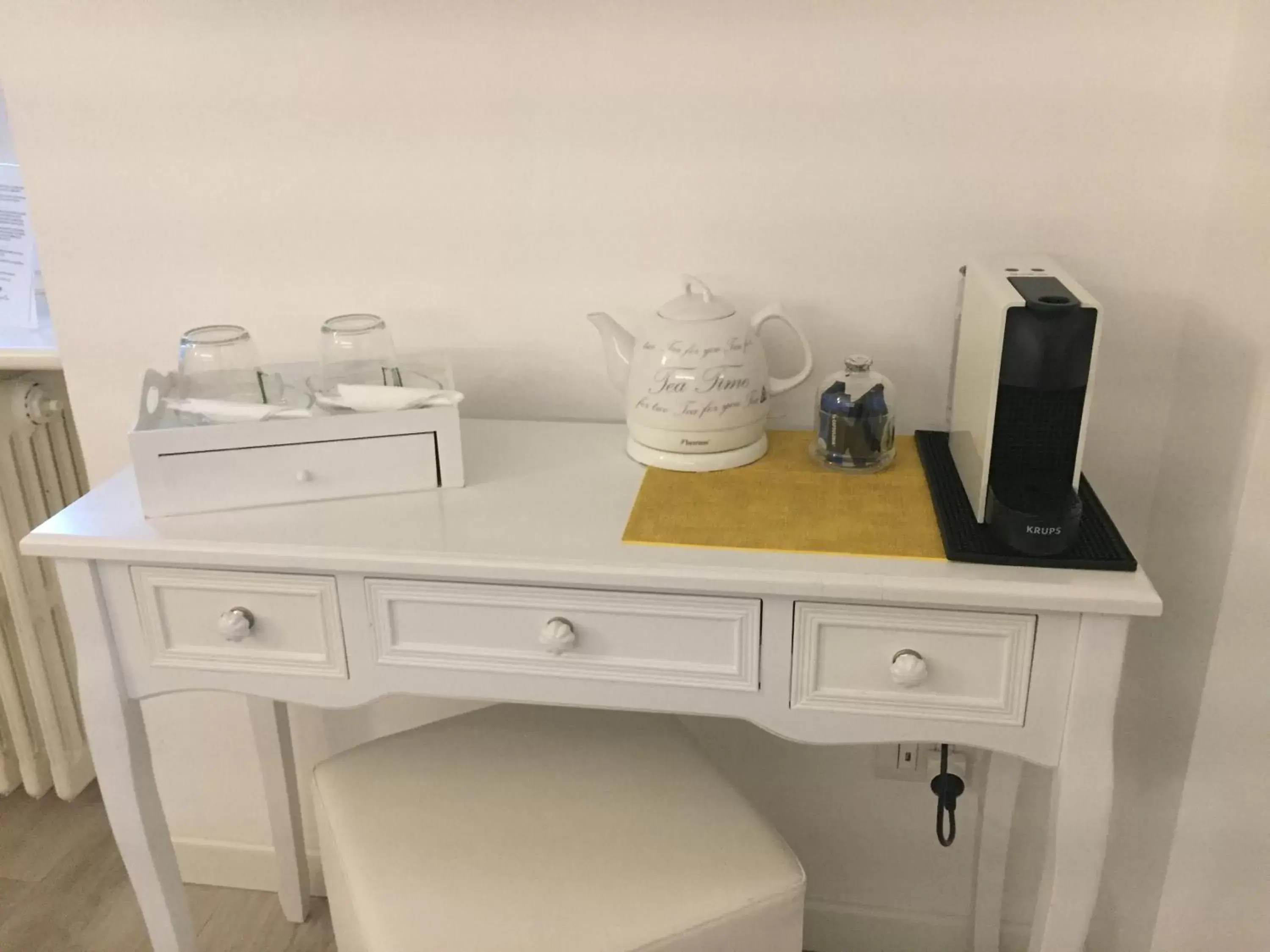 Coffee/tea facilities, Kitchen/Kitchenette in Residenza Elisa