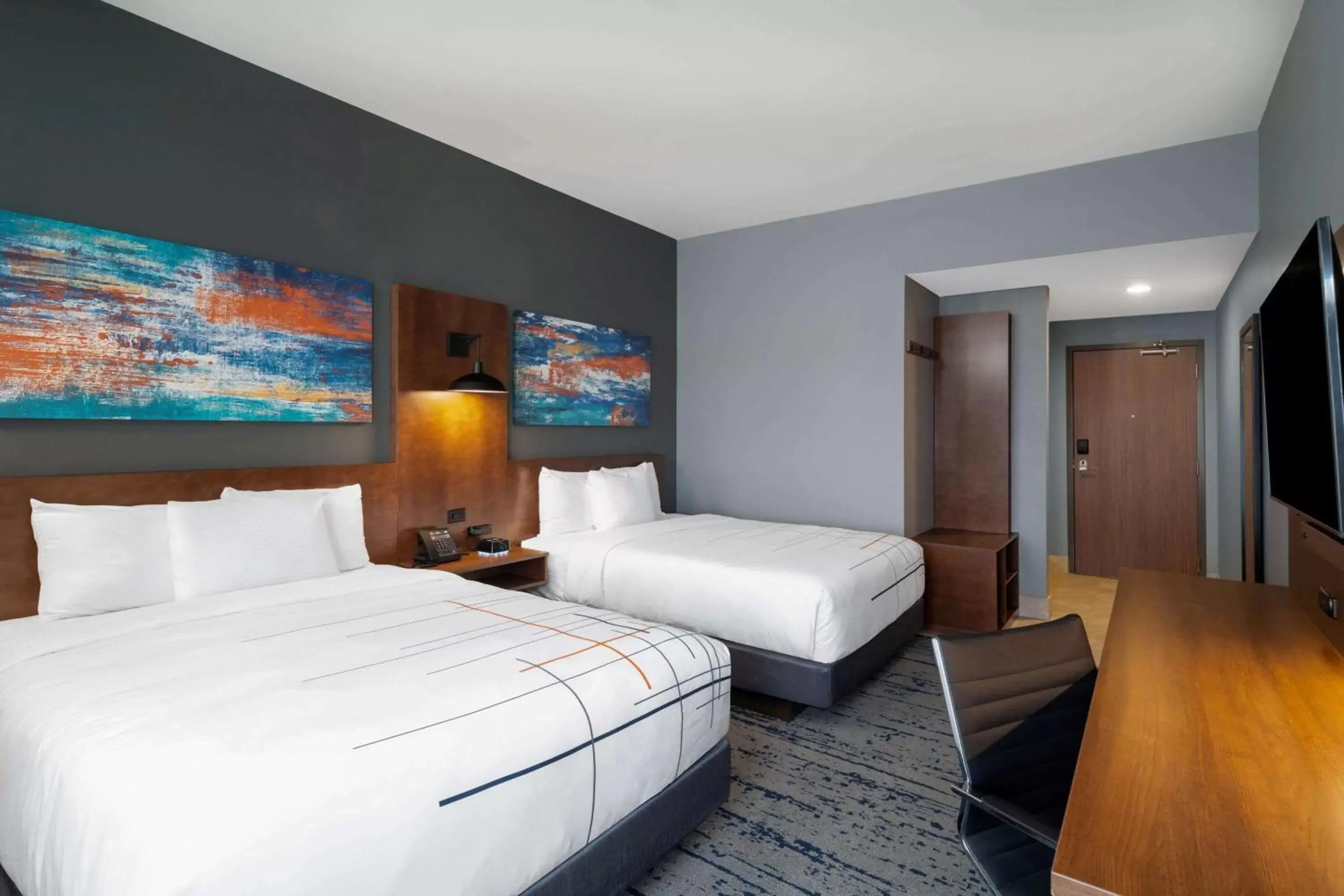 2 Queen Beds, Business Room, Non Smoking in La Quinta Inn & Suites by Wyndham Louisville NE - Old Henry Rd 2 Queen Beds, Business Room, Non Smoking in La Quinta Inn & Suites by Wyndham Louisville NE - Old Henry Rd