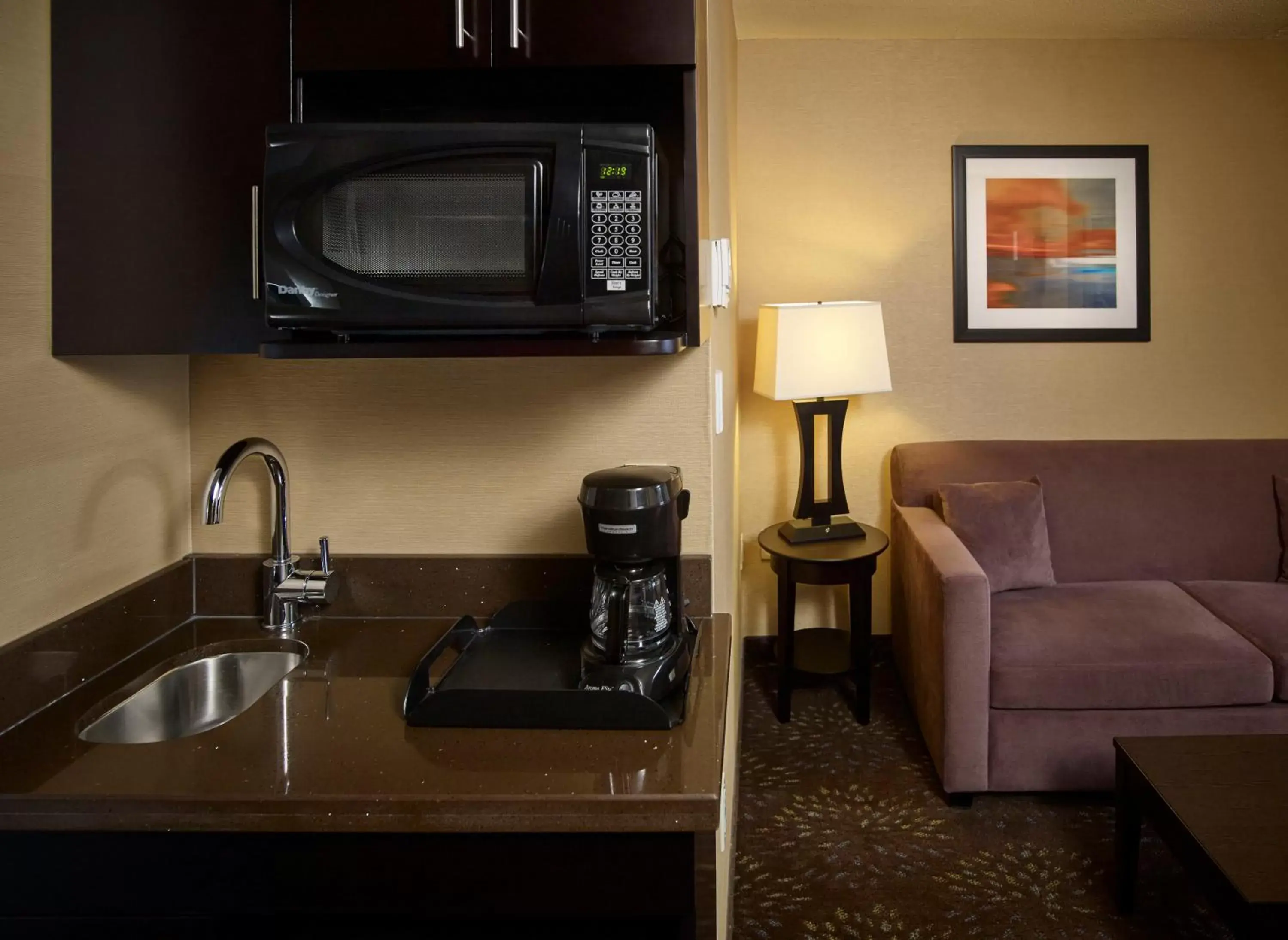 Photo of the whole room, Kitchen/Kitchenette in Holiday Inn Express and Suites Timmins, an IHG Hotel