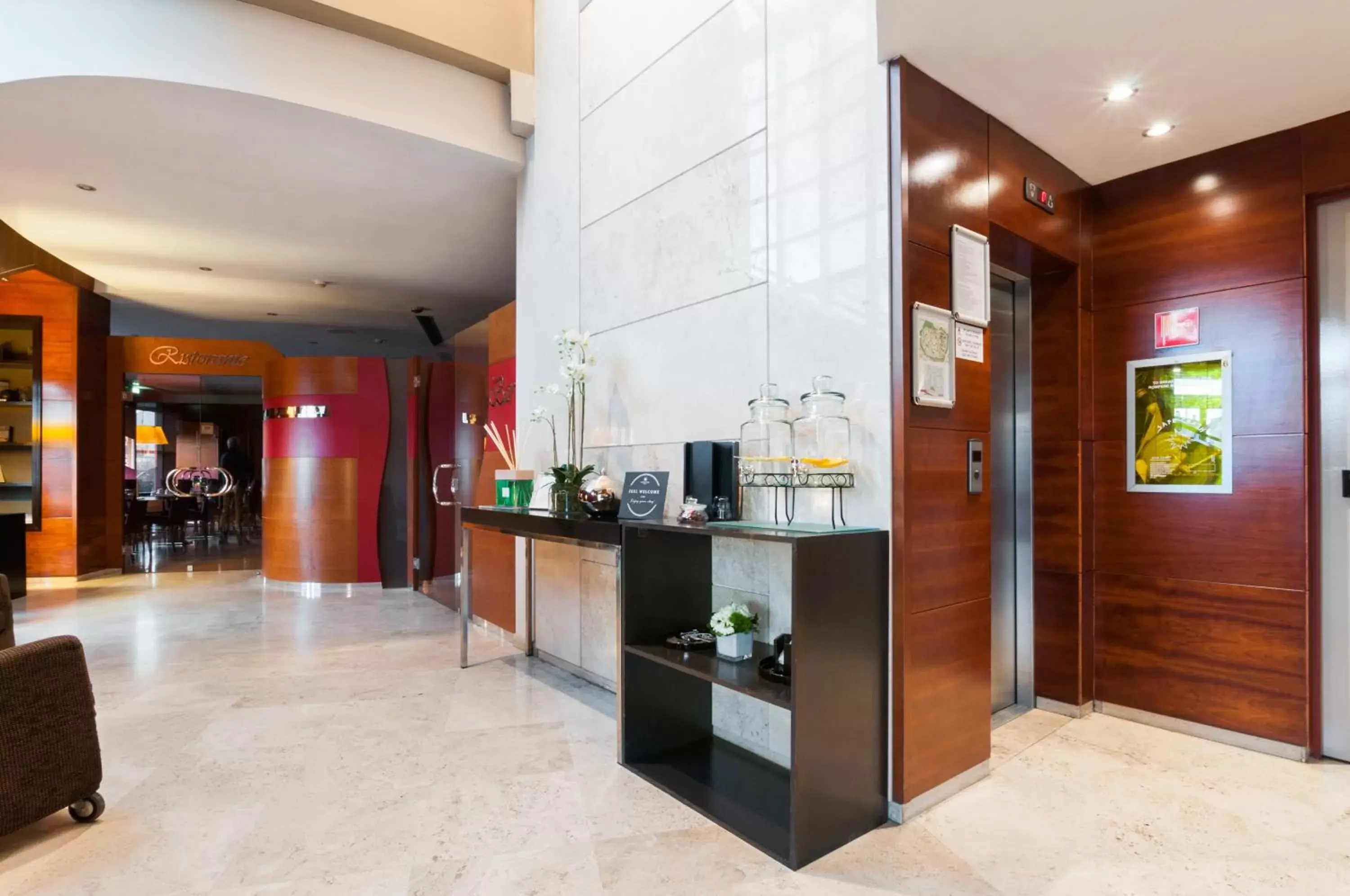 Lobby or reception in Exe Toscana Lobby or reception in Exe Toscana