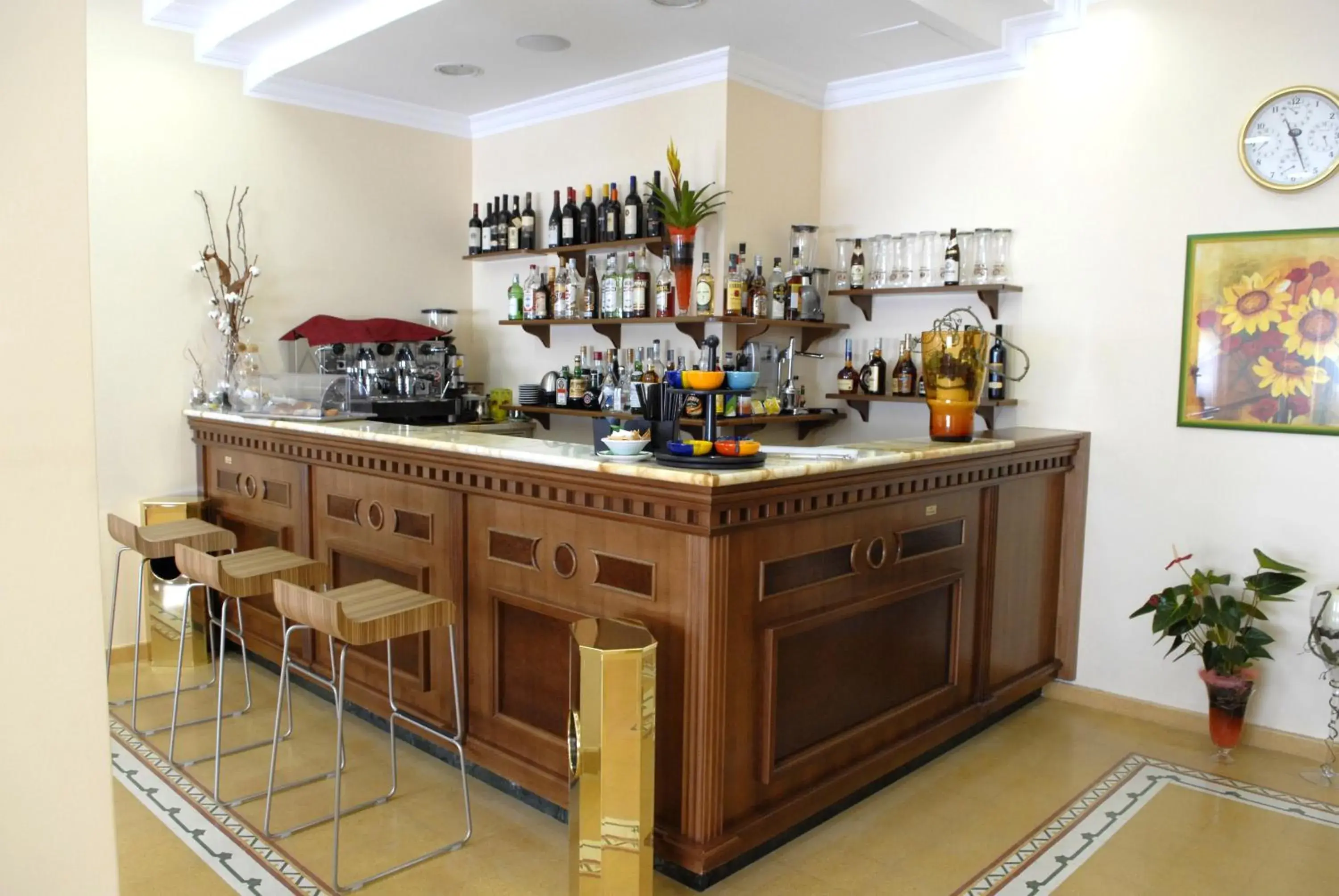 Lounge or bar, Lounge/Bar in Hotel Paradiso Delle Madonie