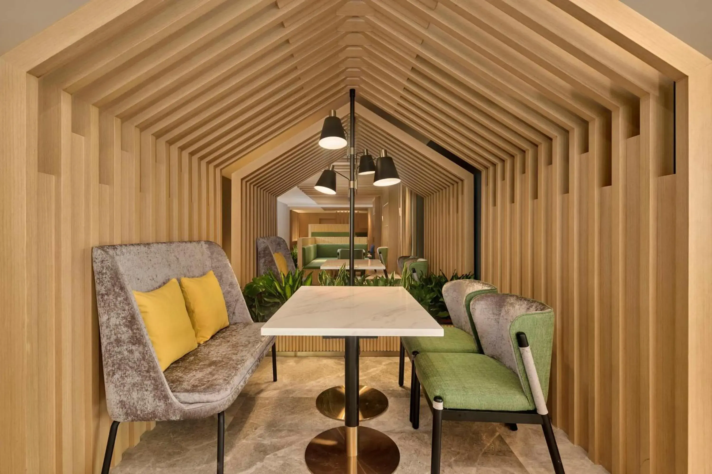 Lounge or bar in Hilton Garden Inn Zhuhai Jinan University Lounge or bar in Hilton Garden Inn Zhuhai Jinan University