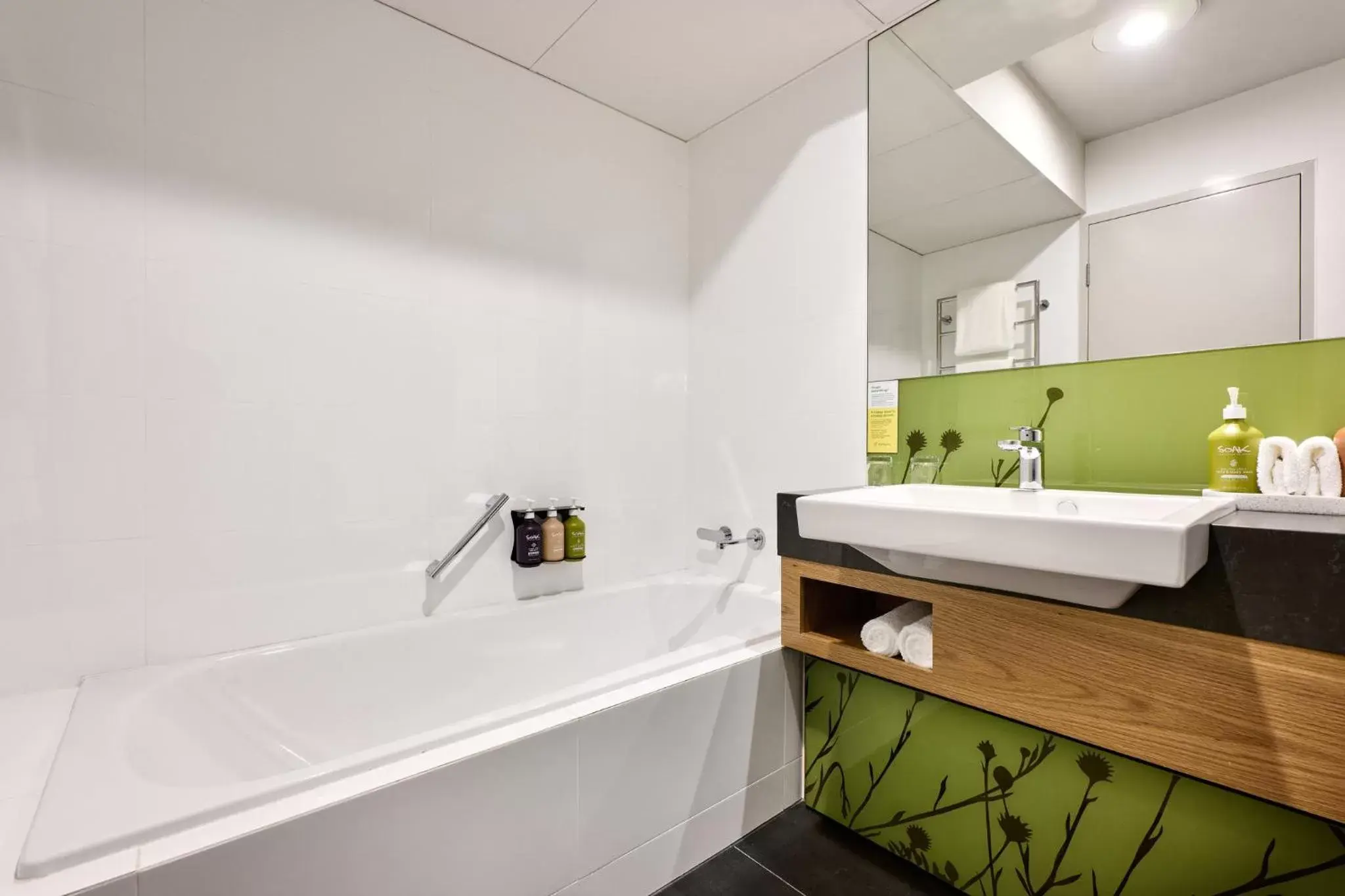 Bathroom in Holiday Inn Perth City Centre, an IHG Hotel